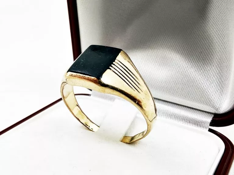 zloty-sygnet-p585-z-czarnym-kamieniem-rozmiar-26-waga-396-krzywoustego-324-wroclaw