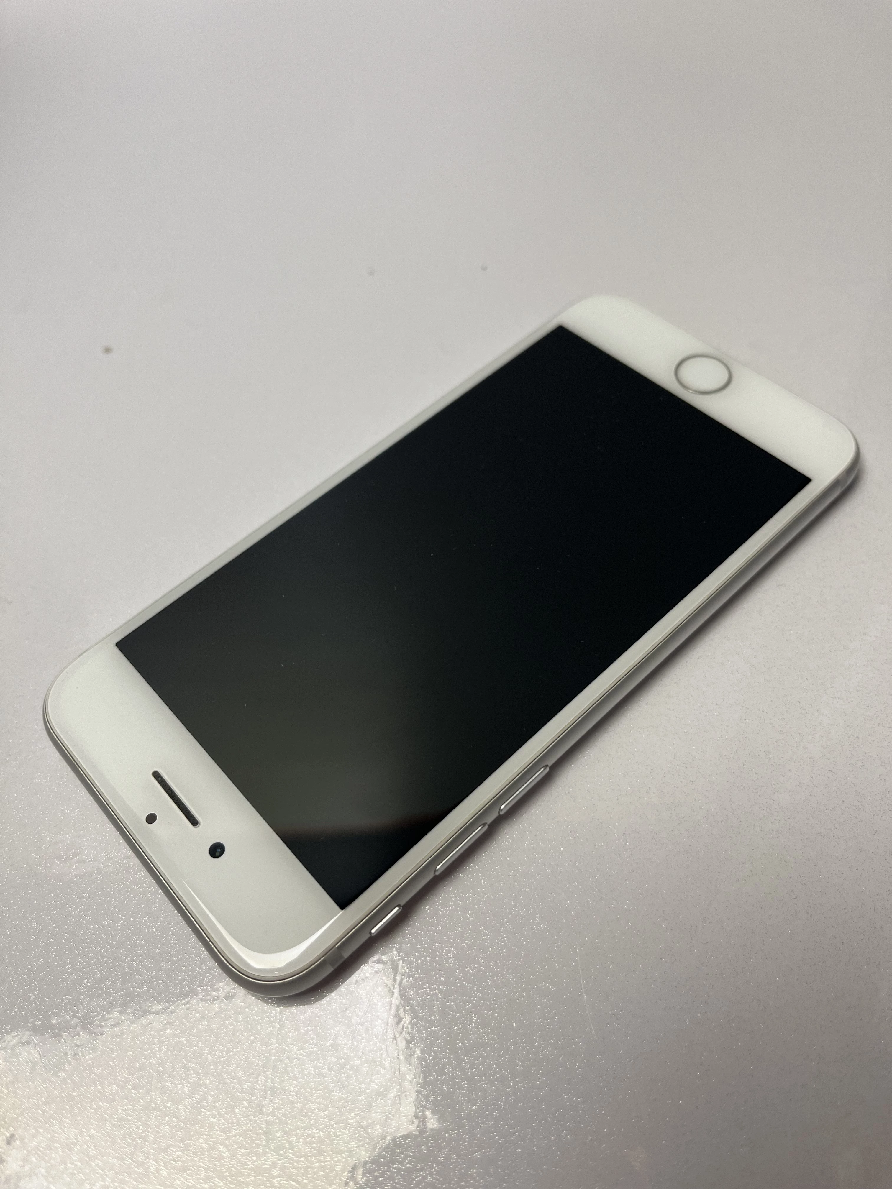 telefon-iphone-8-64gb-77-bat-typ-202685-212929