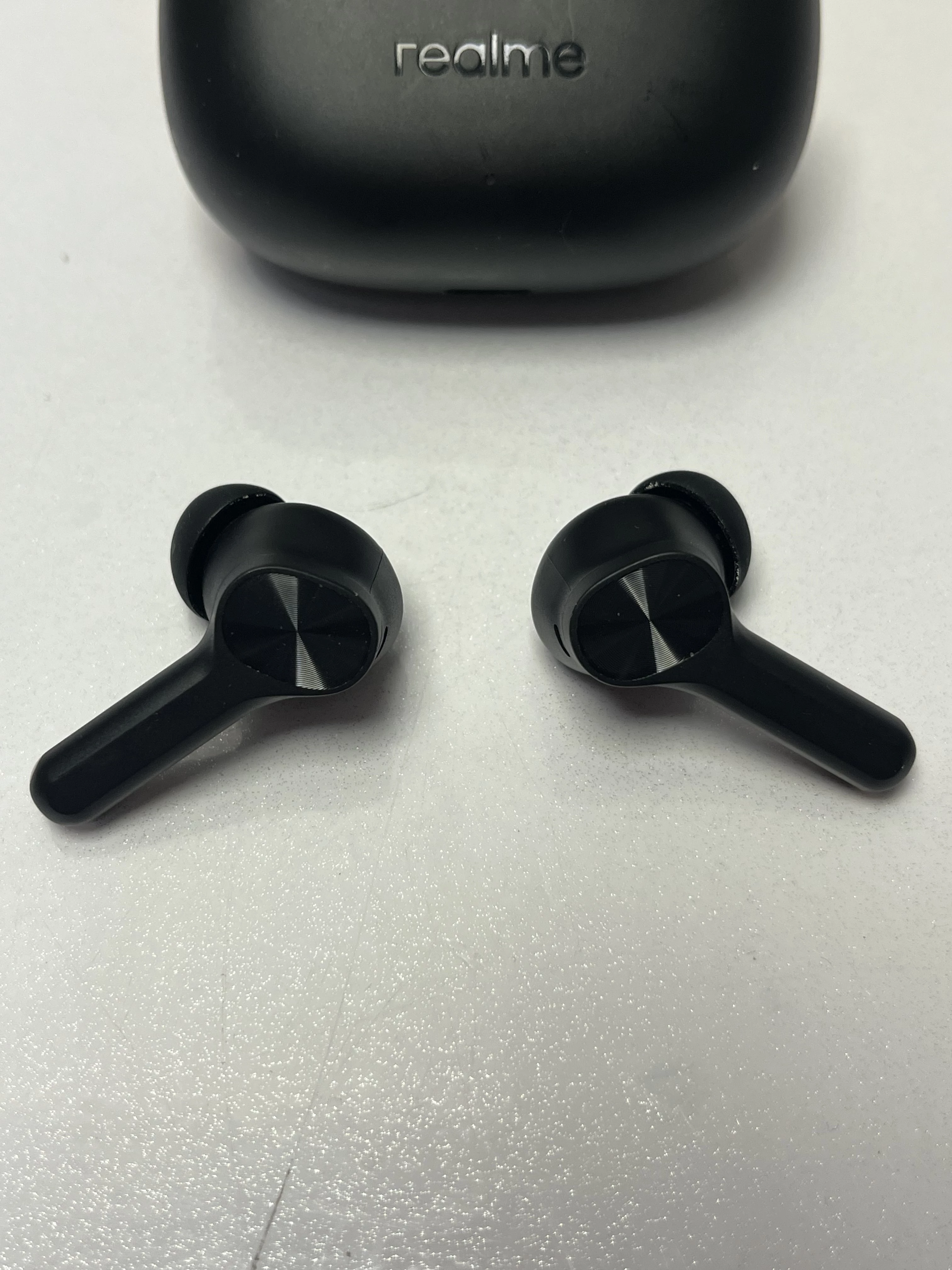 sluchawki-bt-realme-buds-t200-lite-stan-11323-2