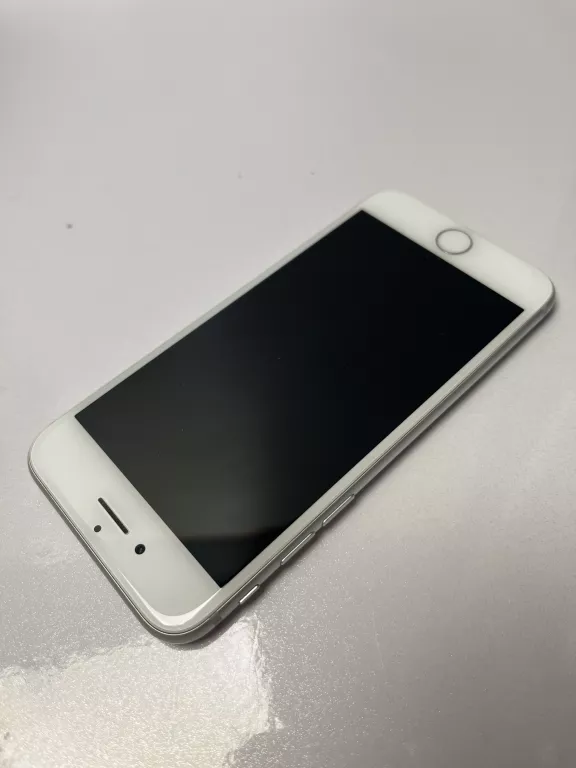 telefon-iphone-8-64gb-77-bat-typ-202685-212929