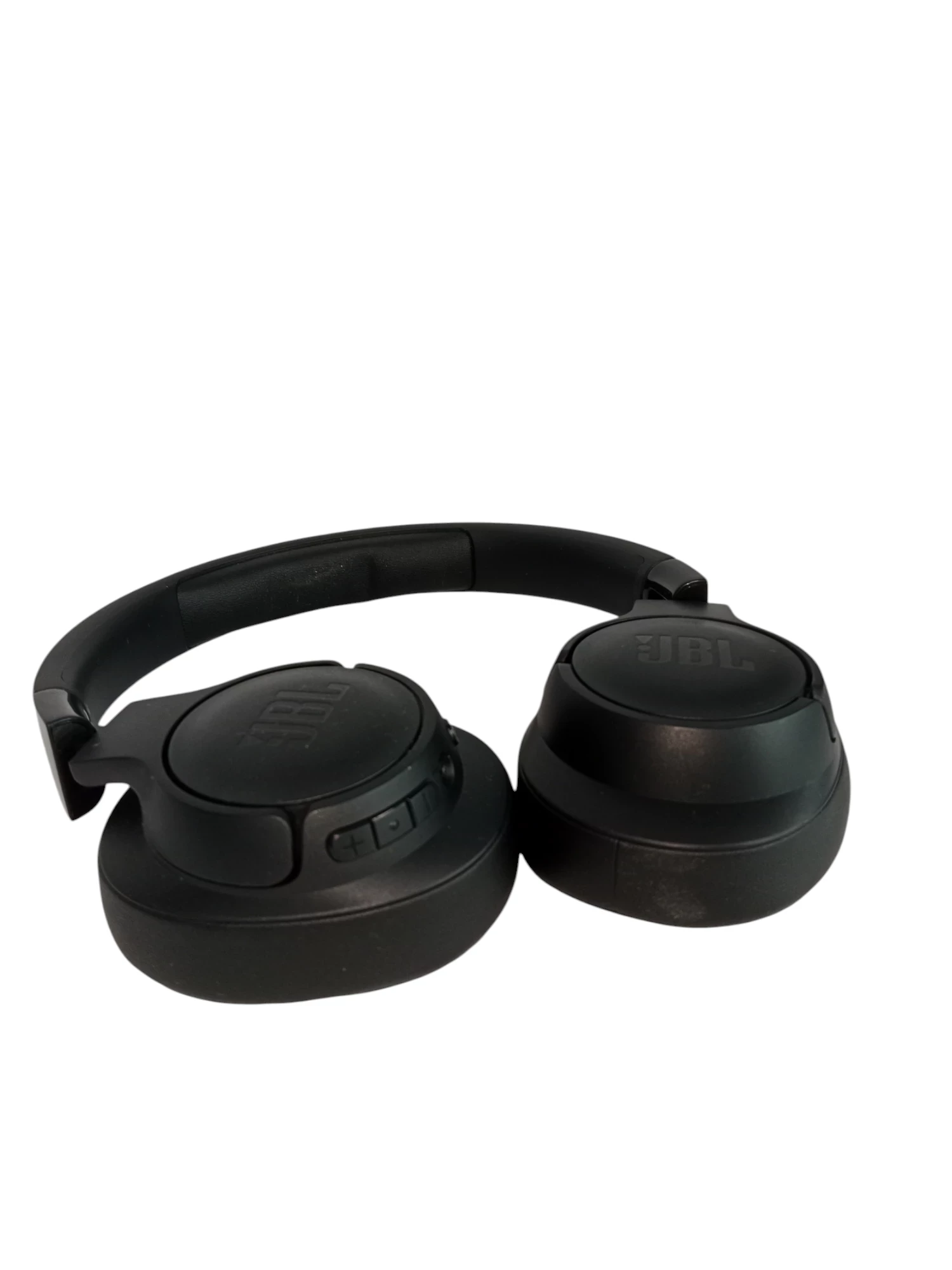 sluchawki-bezprzewodowe-nauszne-jbl-tune-720bt-stan-11323-2