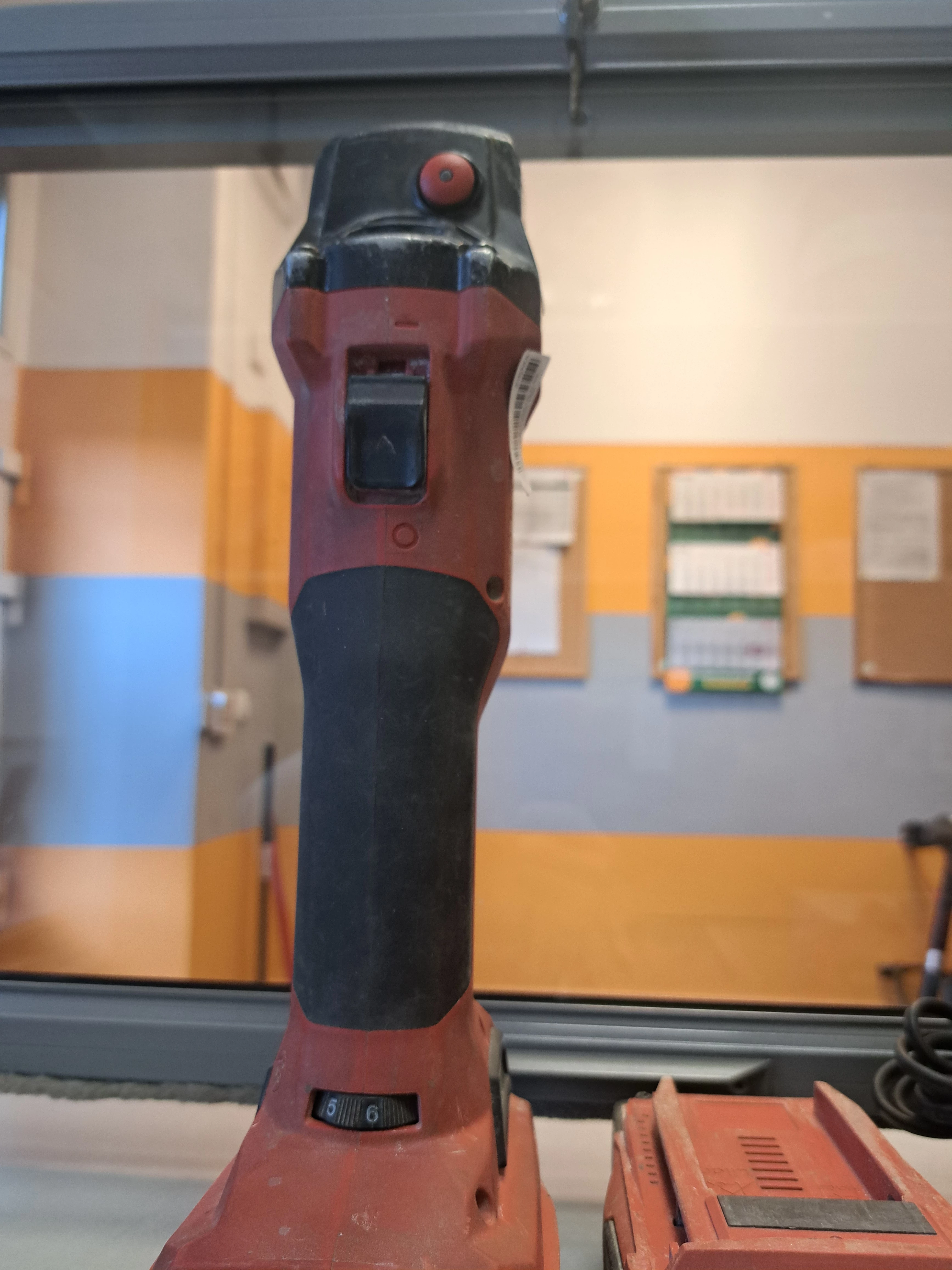 szlifierka-hilti-ag-4s-a22-rodzaj-250123-1798302