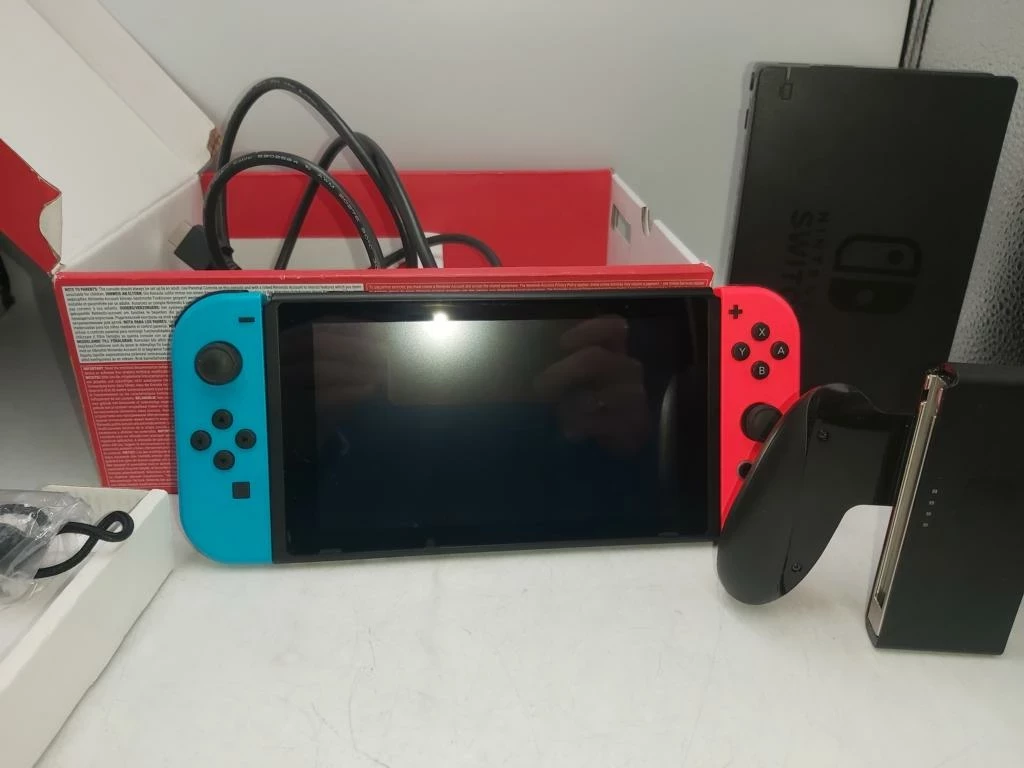 konsola-nintendo-switch-hac-001-pudelko-komplet-wersja-247707-739593