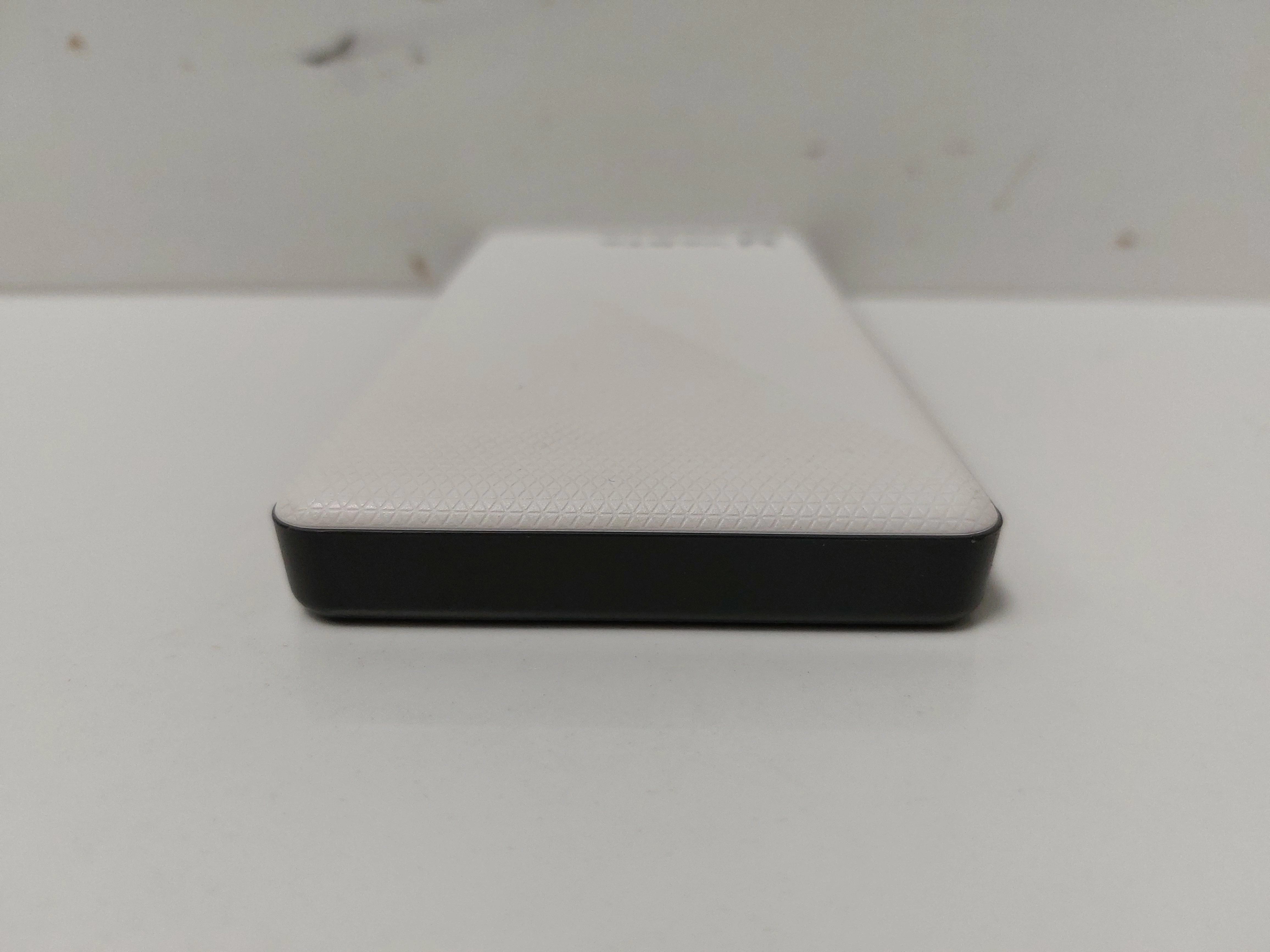 powerbank-varta-57976-10000-mah-polecam-stan-11323-2