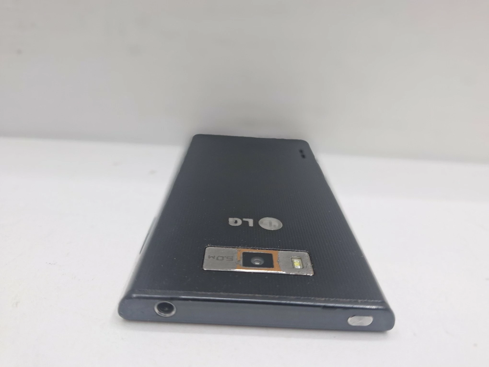 telefon-lg-p700-bn-przekatna-ekranu-430