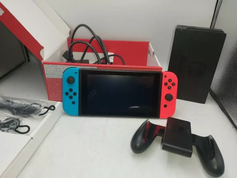 konsola-nintendo-switch-hac-001-pudelko-komplet-kolor-249512-1647420
