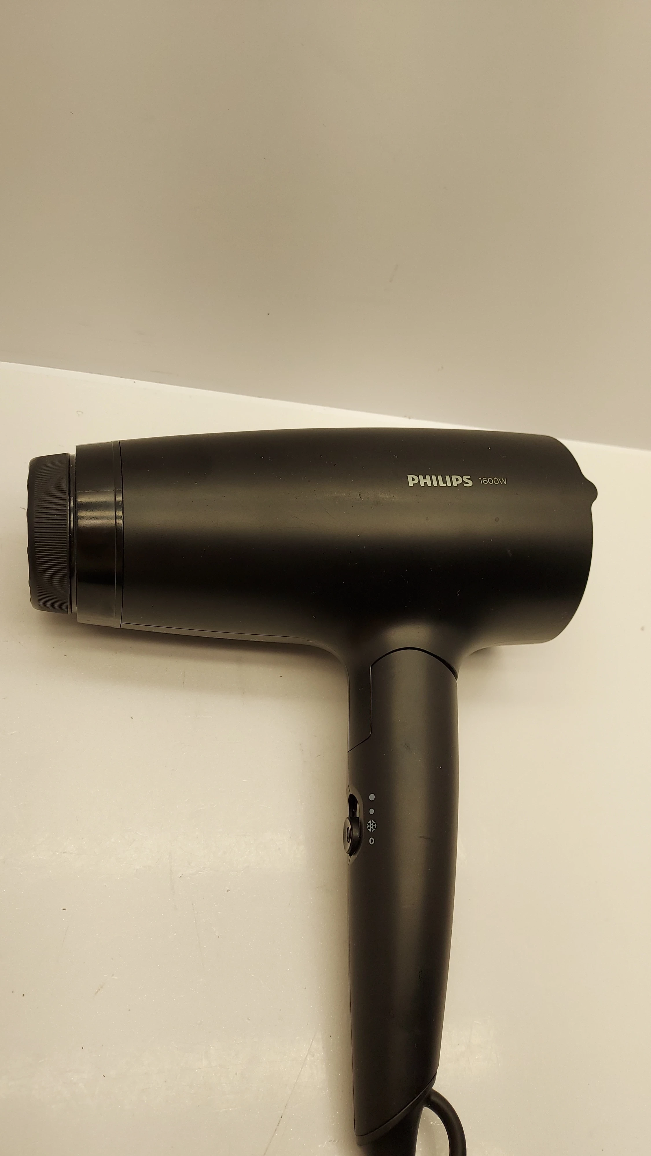 suszarka-philips-1600-w-bhd308-liczba-predkosci-nadmuchu-3
