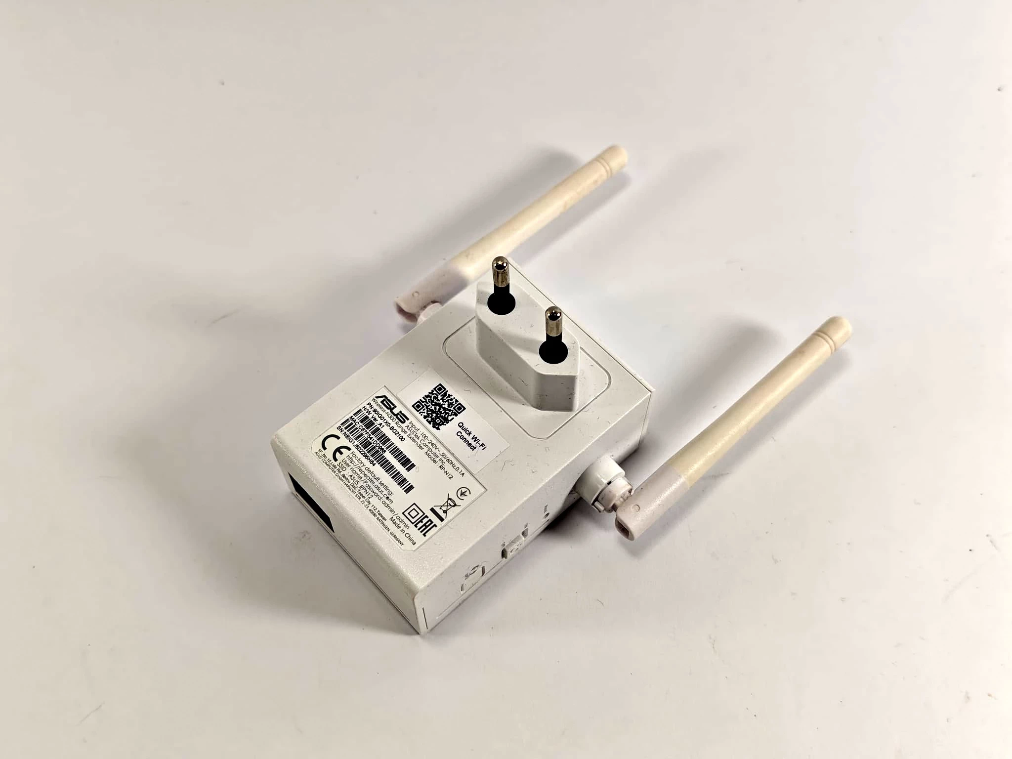 wzmacniacz-wifi-asus-rp-n12-80211bgn-300mbs-24-ghz-repeater-extende-stan-11323-2