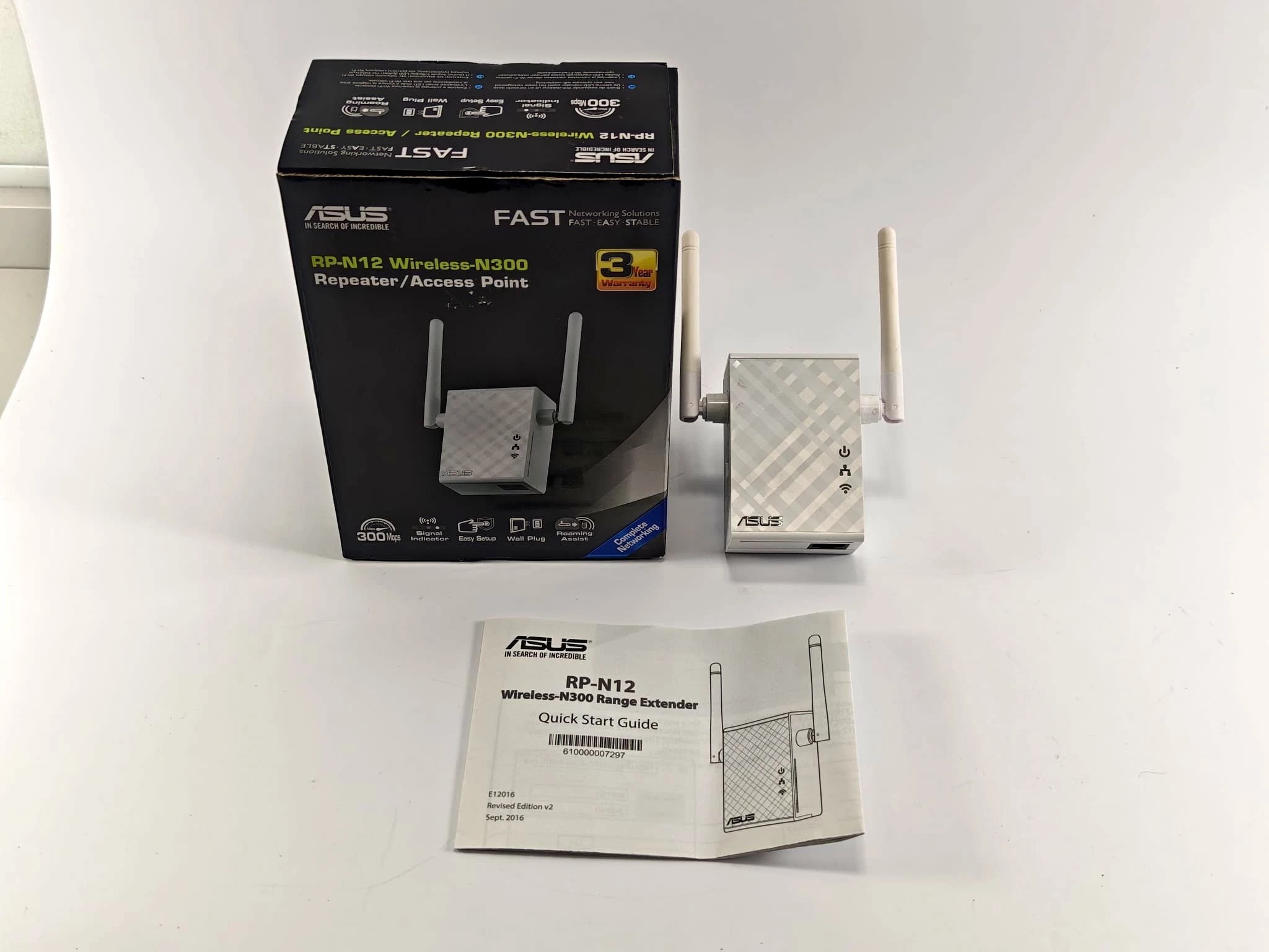 wzmacniacz-wifi-asus-rp-n12-80211bgn-300mbs-24-ghz-repeater-extende-ean-gtin-4716659987468
