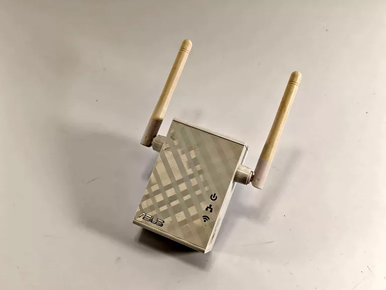 wzmacniacz-wifi-asus-rp-n12-80211bgn-300mbs-24-ghz-repeater-extende-model-rp-n12