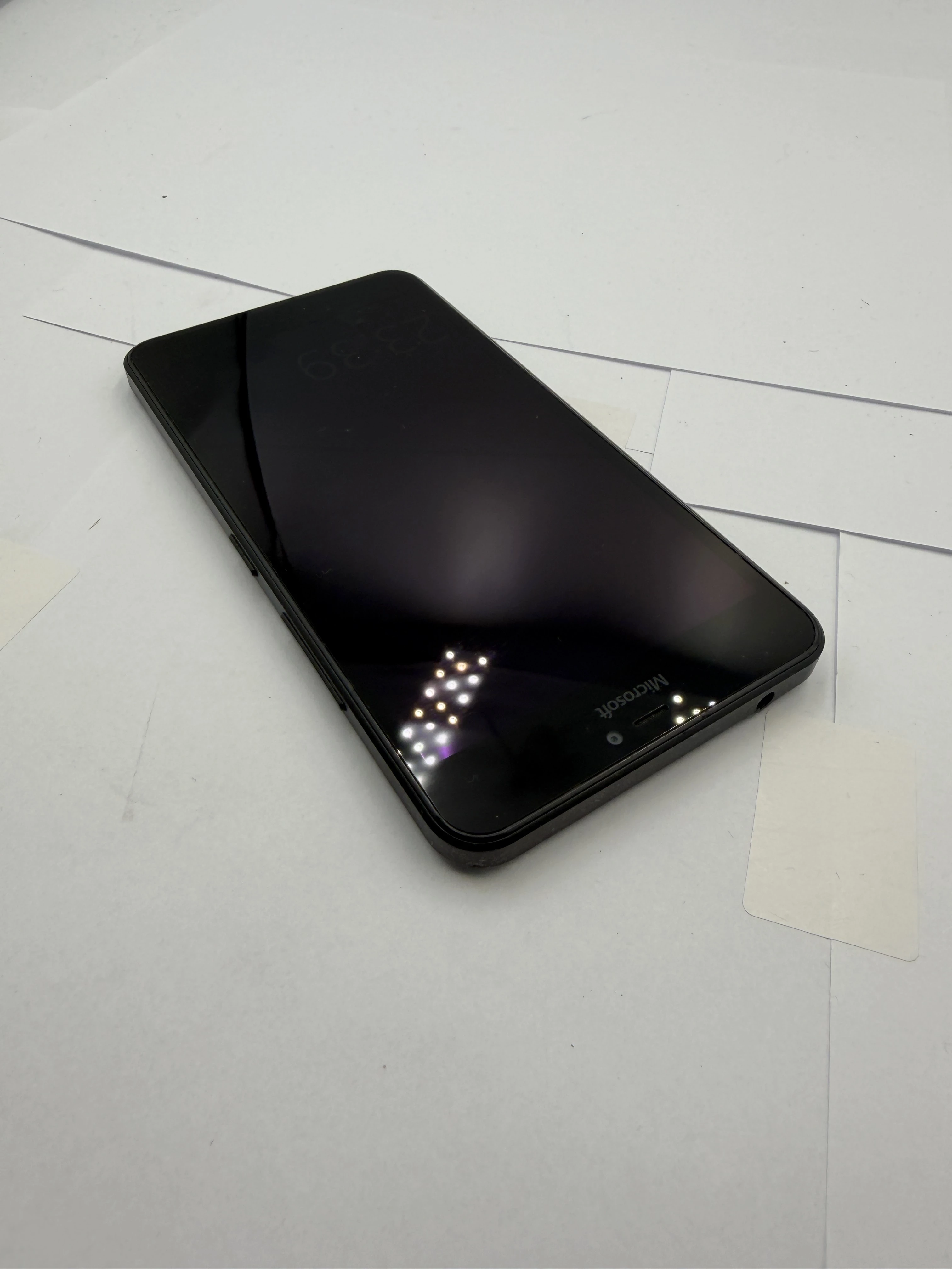 telefon-microsoft-lumia-640-xl-przekatna-ekranu-570