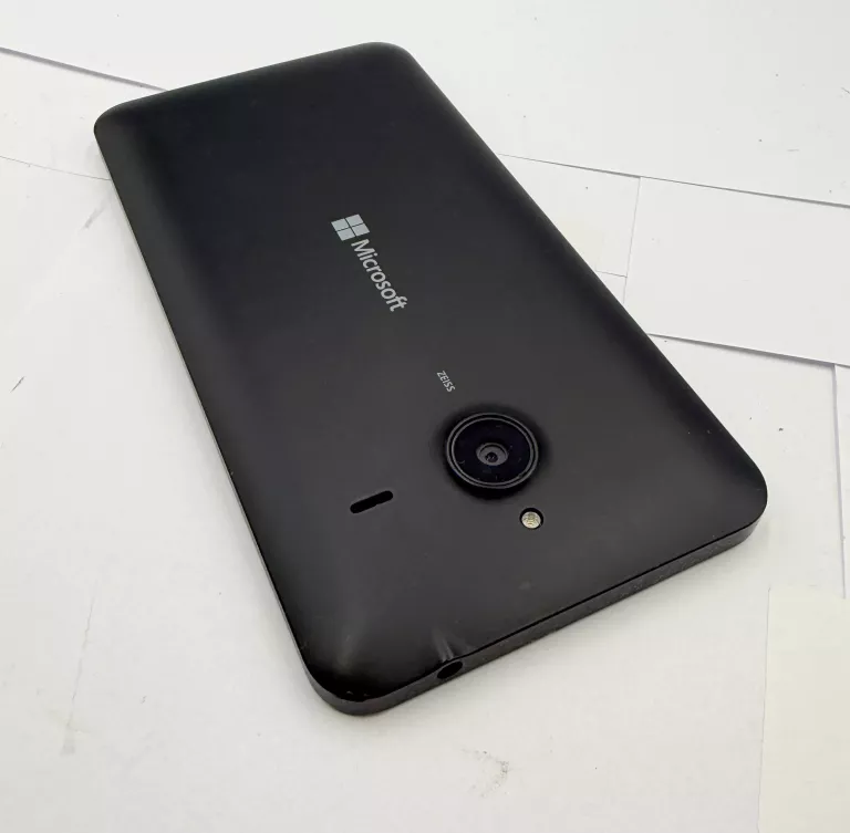 telefon-microsoft-lumia-640-xl-kod-producenta-a00024557