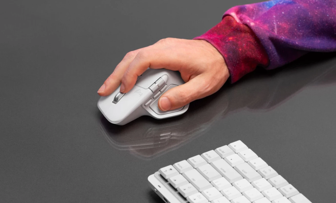 mysz-bezprzewodowa-logitech-mx-master-4-for-mac-jasnoszary-ean-gtin-5099206133099
