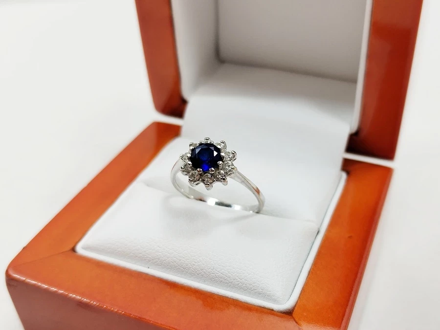 pierscionek-z-bialego-zlota-585-14k-212g-9r-grojecka-79-warszawa