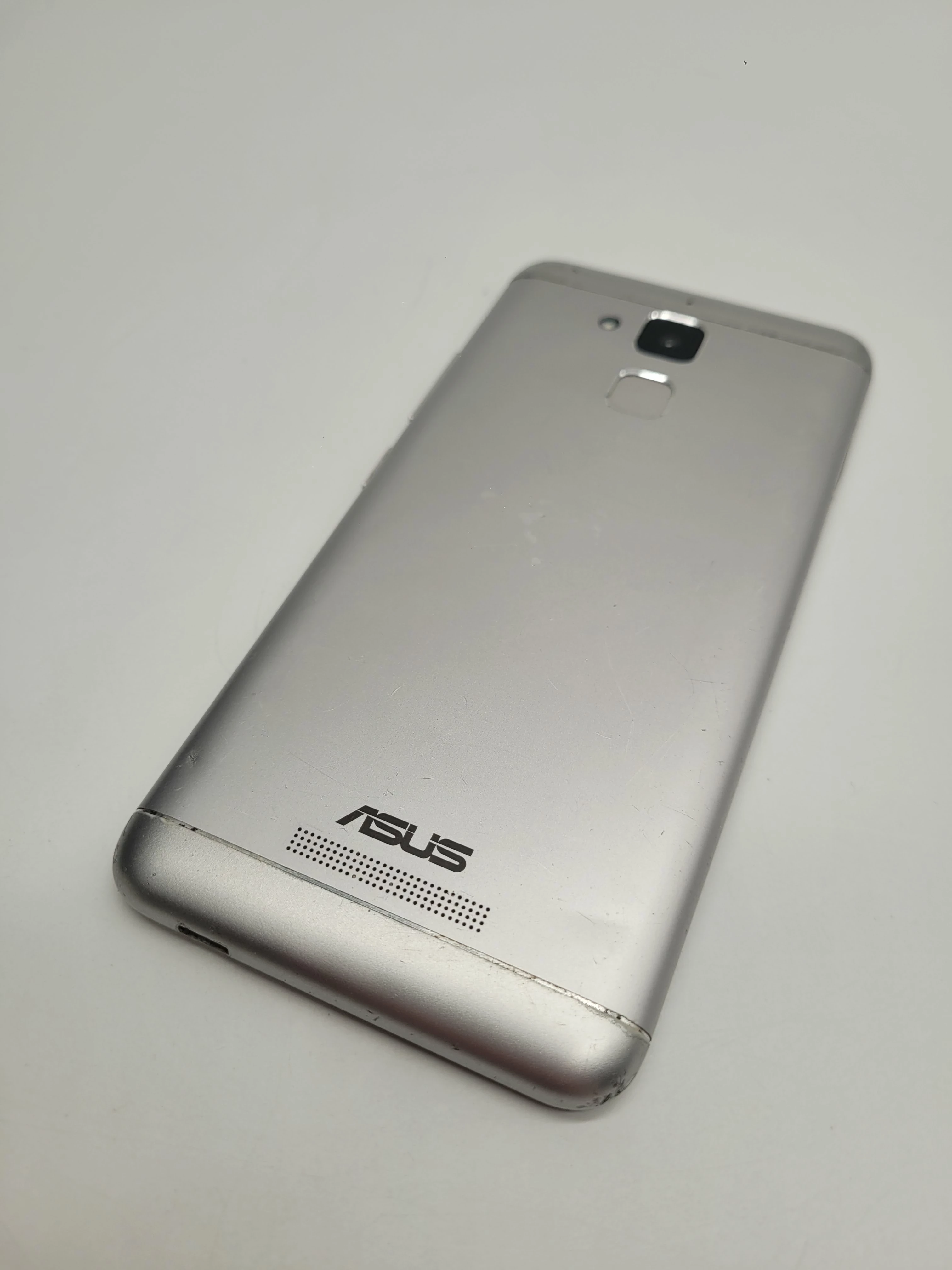 smartfon-asus-zenfone-3-232gb-52-typ-202685-212929