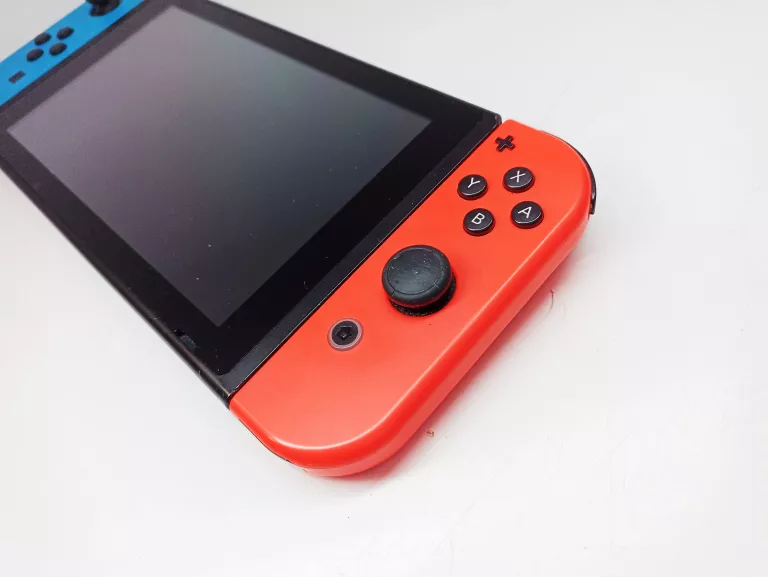 konsola-nintendo-switch-hac-001-zestaw-komunikacja-205986-2