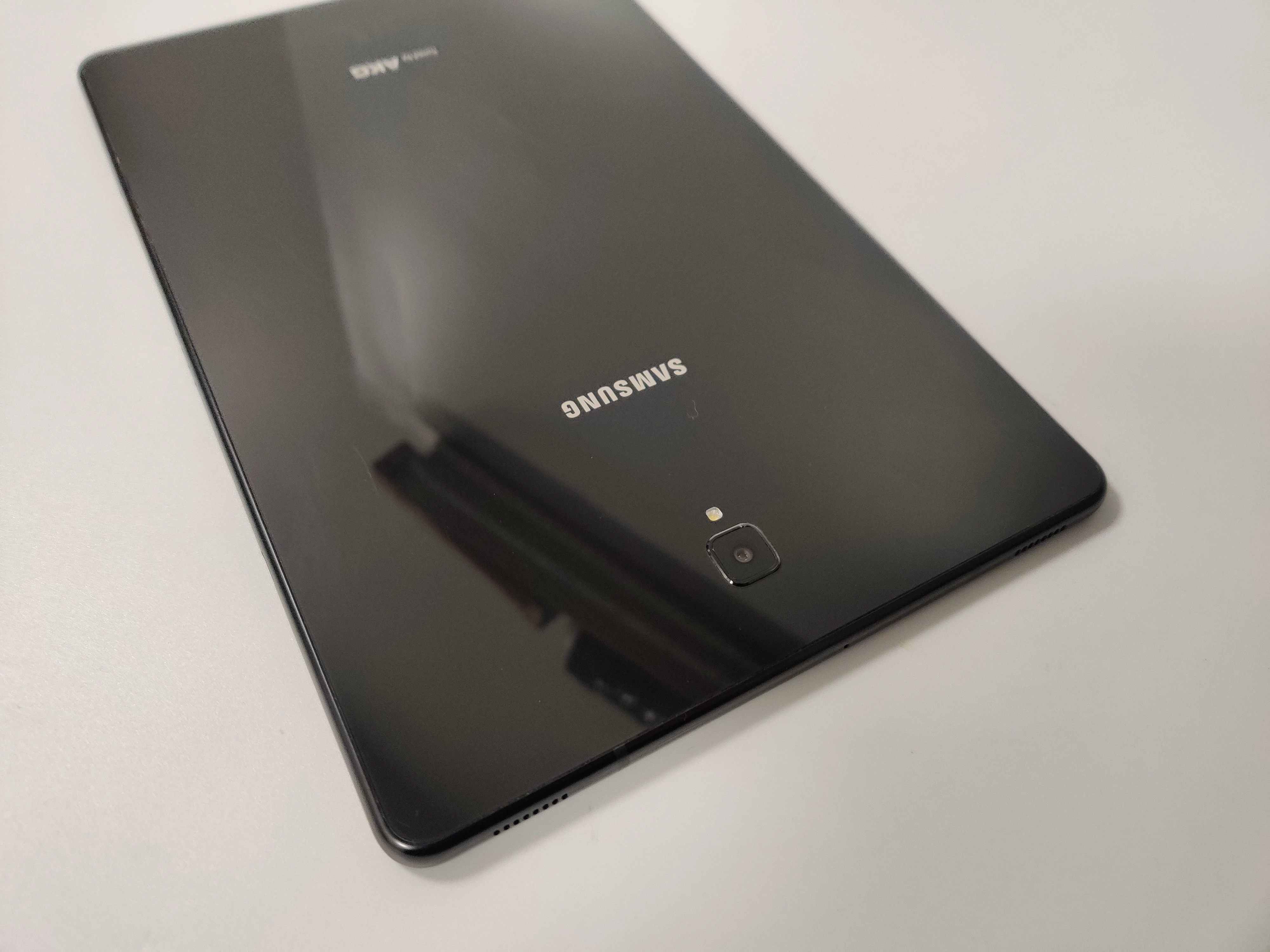 tablet-samsung-tab-s4-64gb-lte-przekatna-ekranu-105