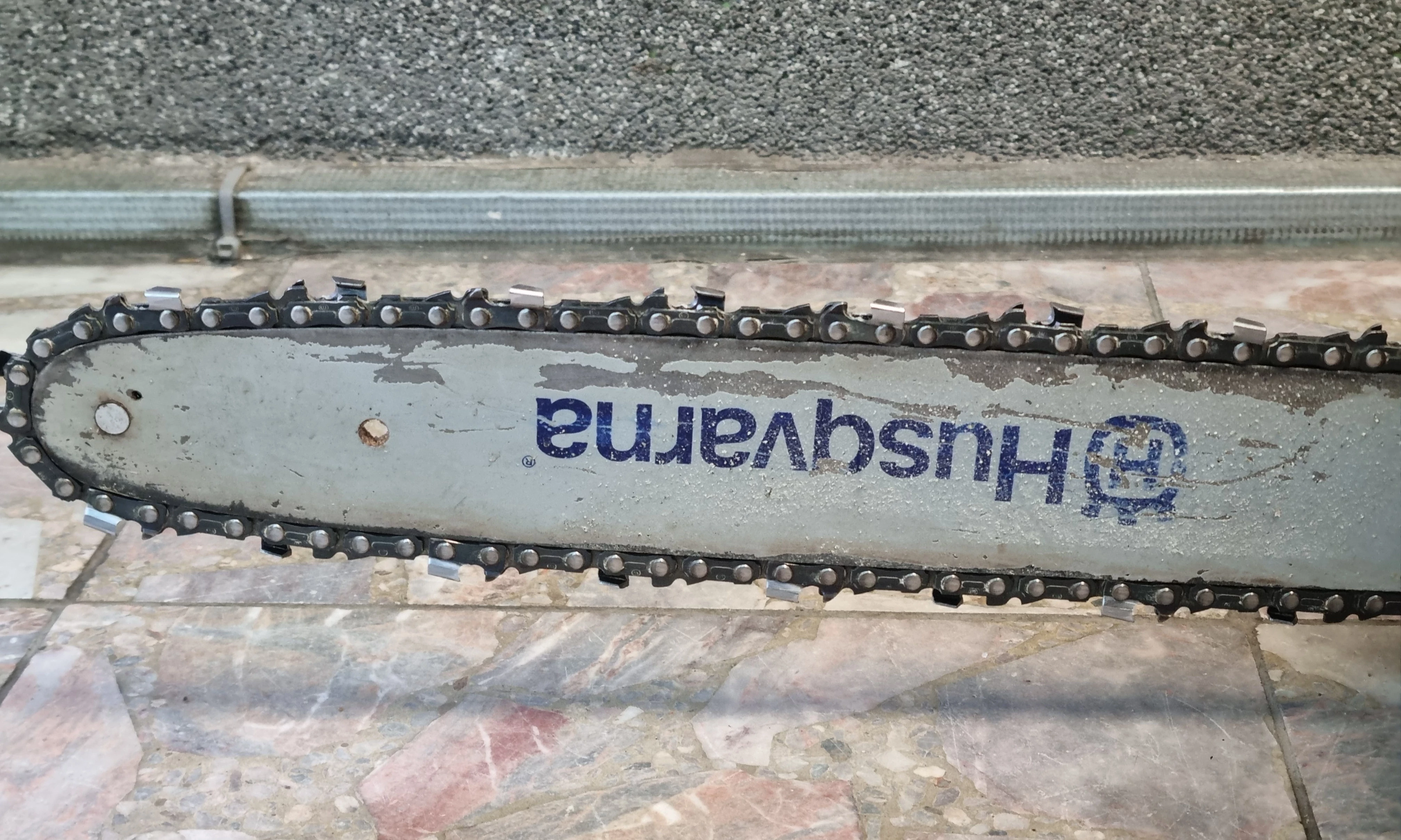 pila-spalinowa-husqvarna-236-x-torq-stan-11323-2