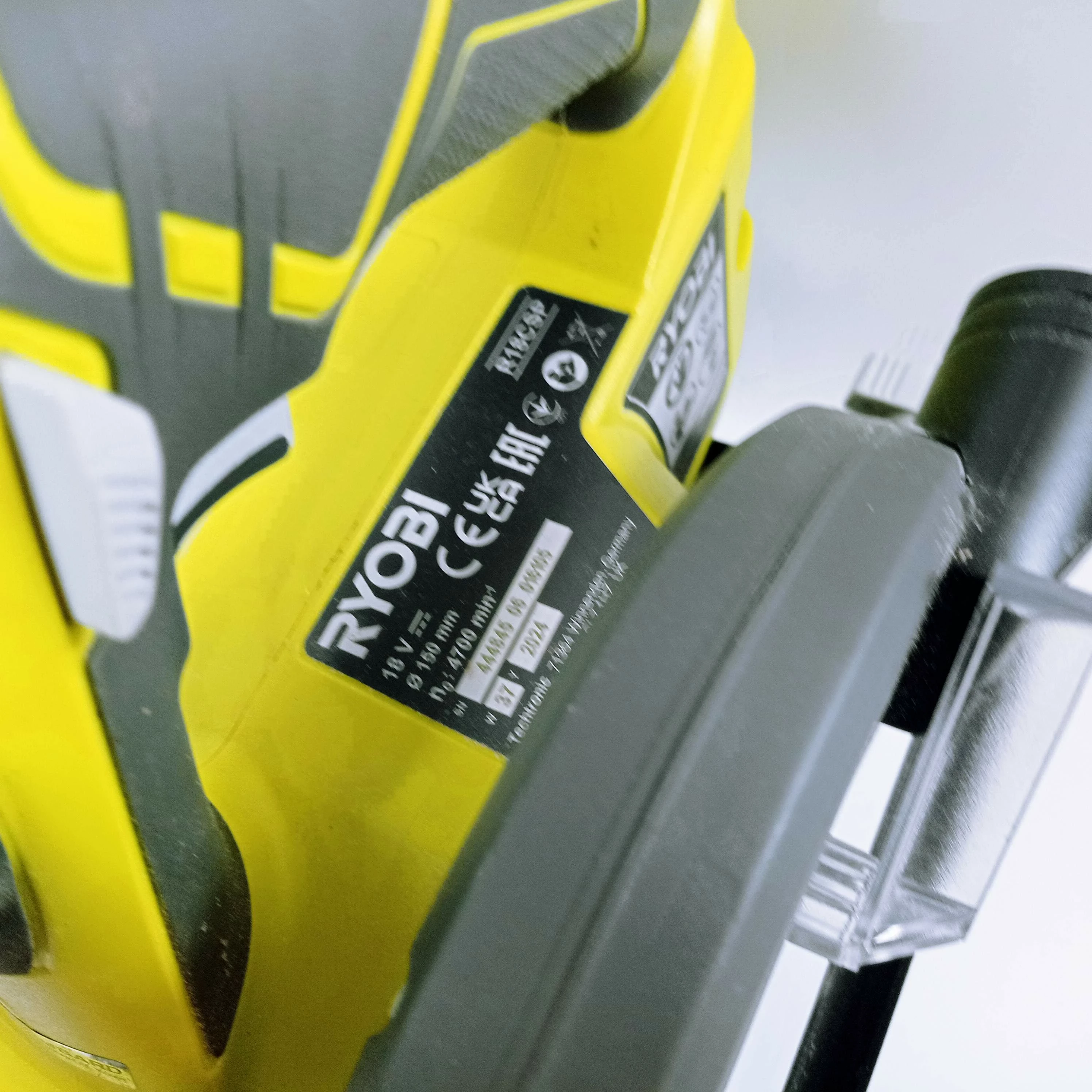 pilarka-tarczowa-ryobi-r18csp-srednica-otworu-pily-1000