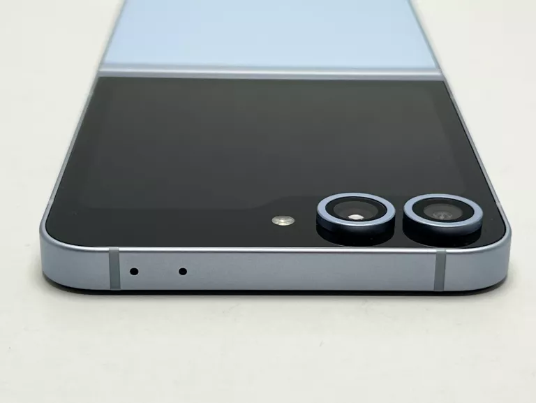 telefon-samsung-galaxy-z-flip-6-12256-przekatna-ekranu-670