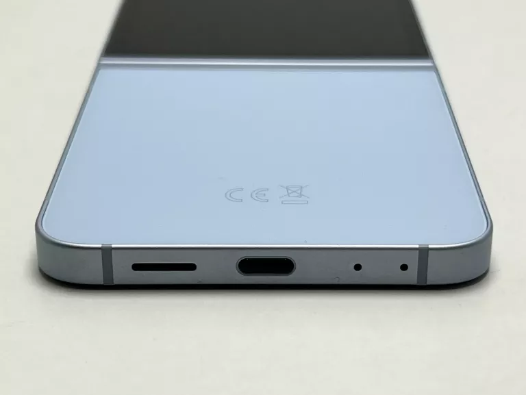 telefon-samsung-galaxy-z-flip-6-12256-typ-202685-212929