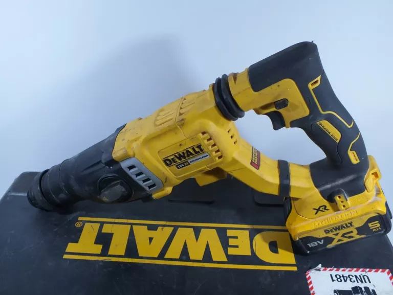 mlotowiertarka-akumulatorowa-xr-18v-sds-plus-30j-dch263n-walizka-ean-gtin-5035048708057