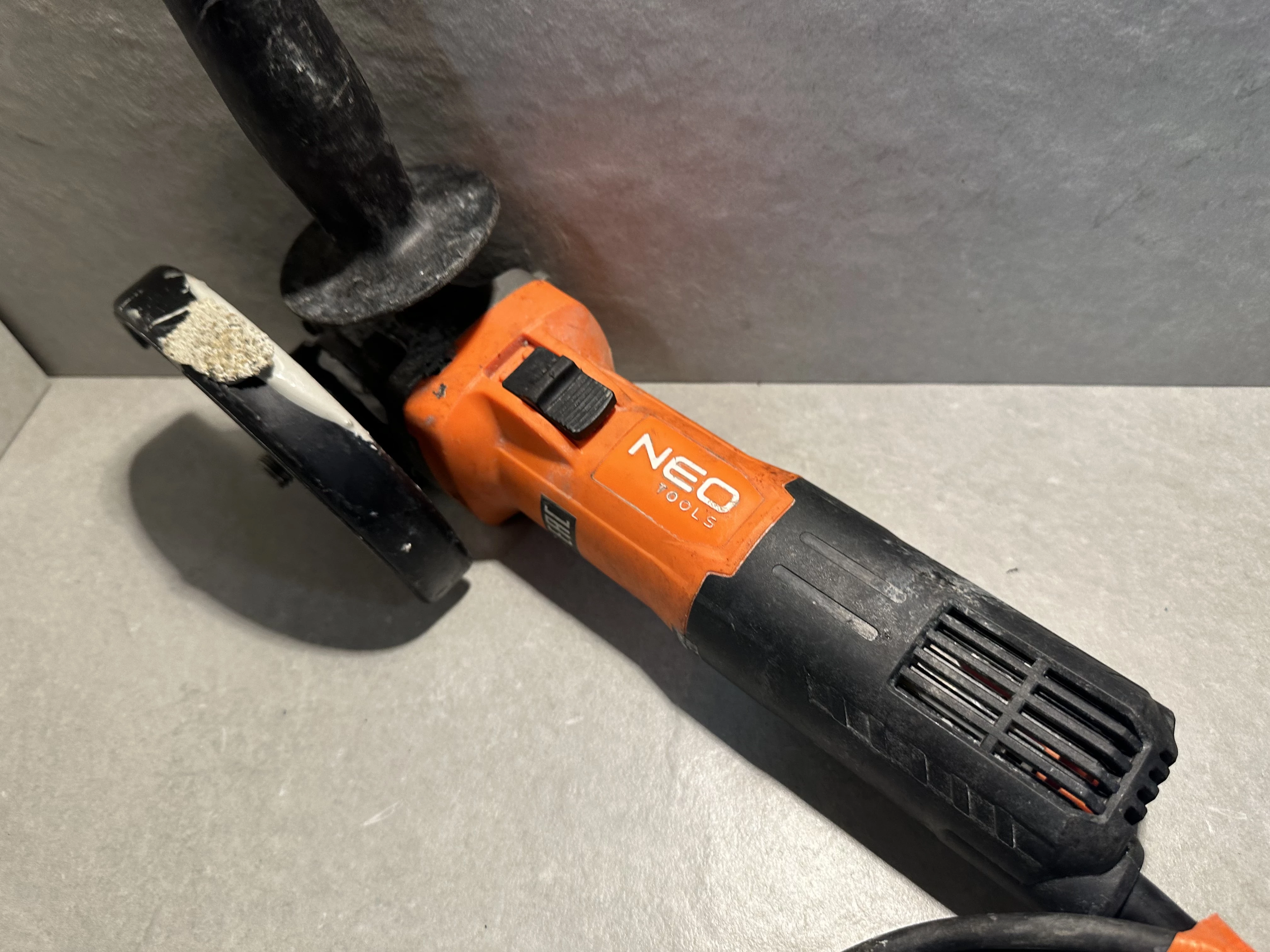 neo-tools-szlifierka-katowa-1000w-125-mm-04-716-z-regulacja-obrotow-osiedle-niepodleglosci-1-krakow