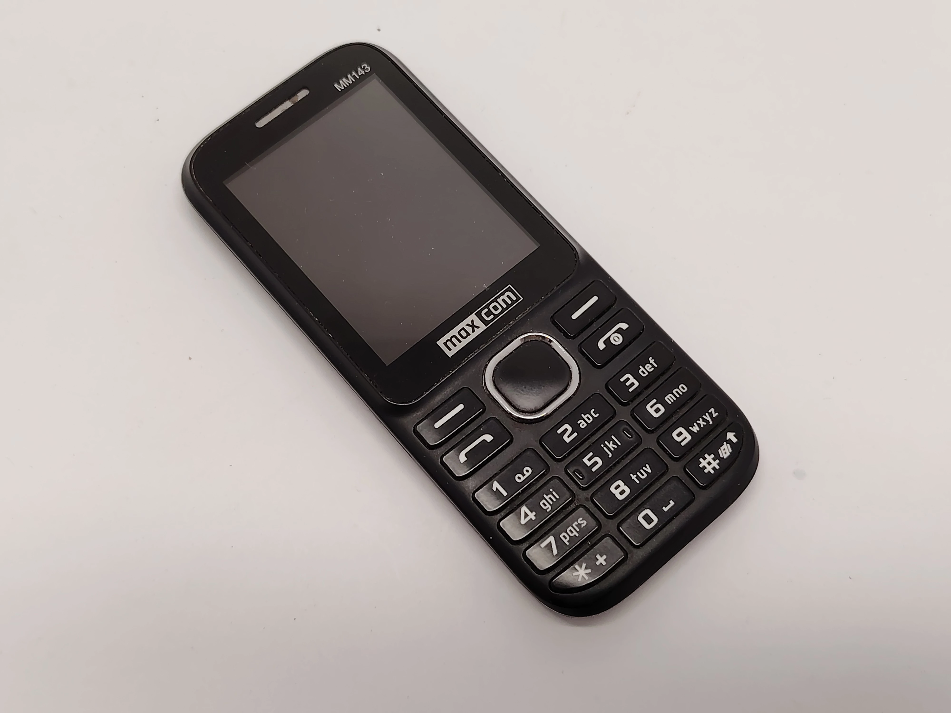 telefon-maxcom-mm143-pojemnosc-akumulatora-1000