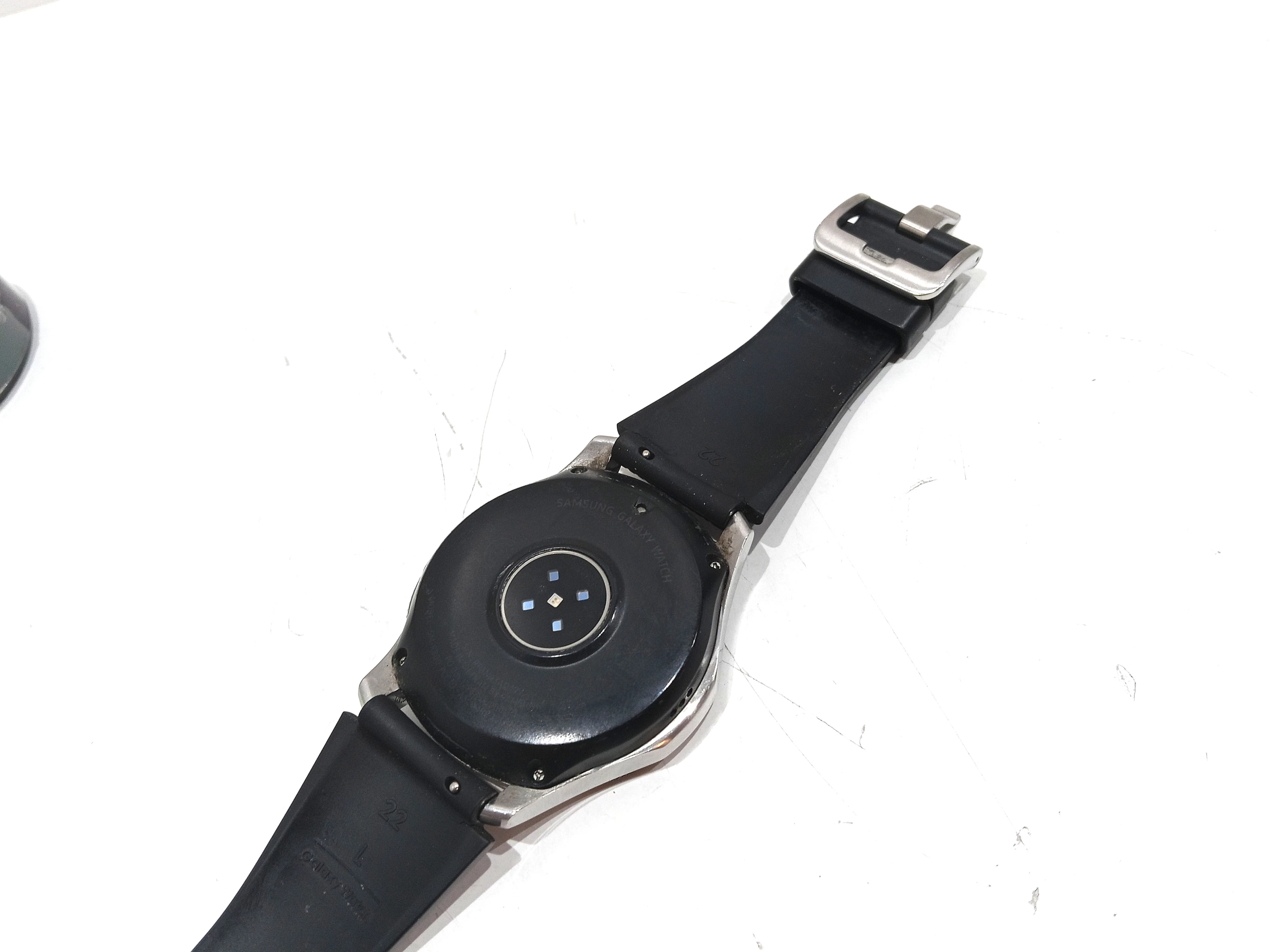 smartwatch-samsung-galaxy-watch-model-249460-1222684