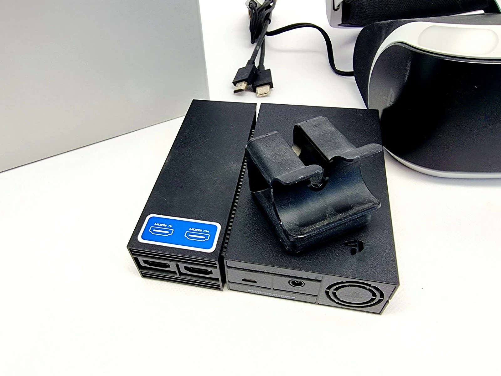 zestaw-gogle-sony-playstation-vr-ps4-kamera-stan-11323-2