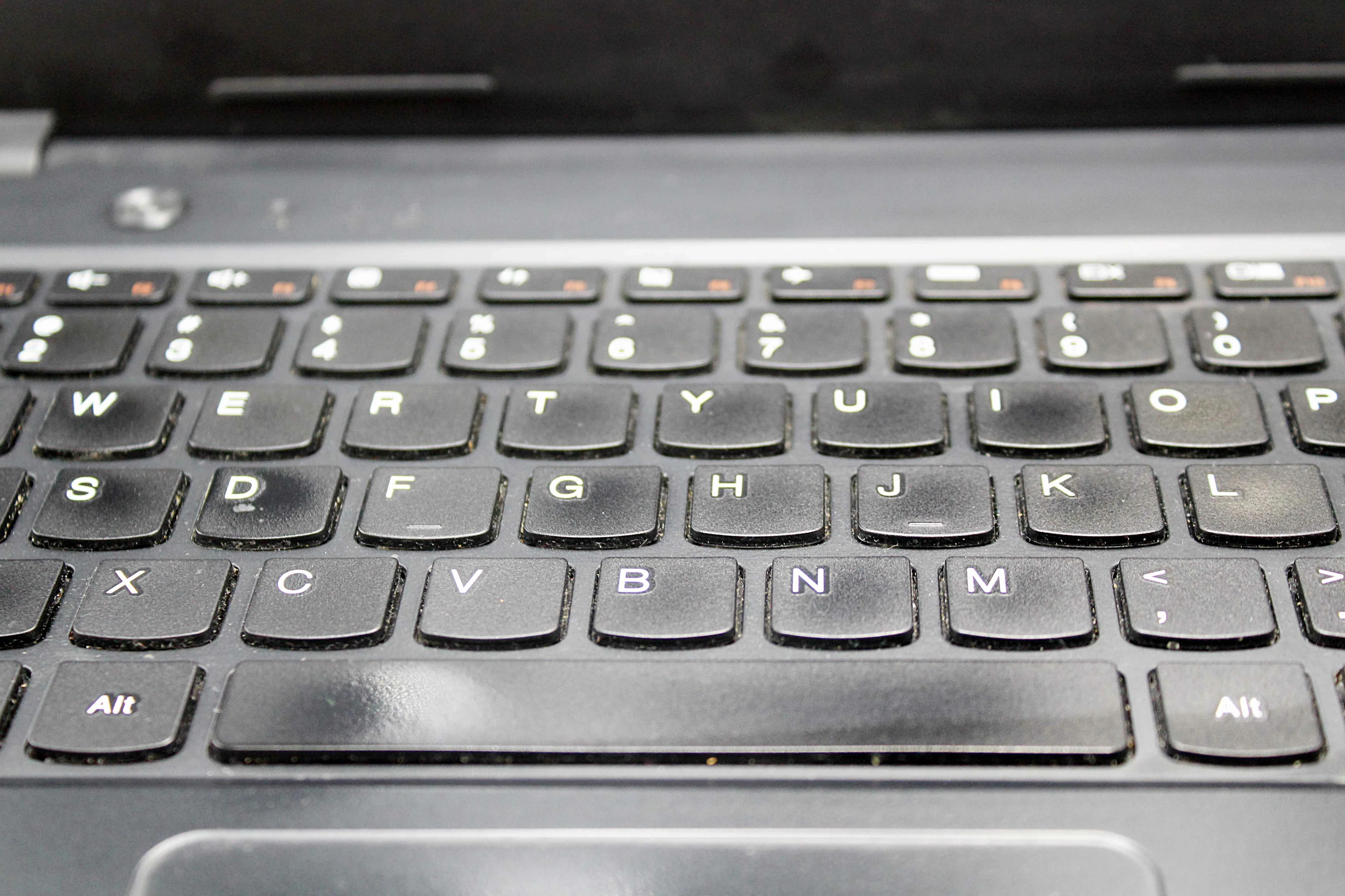 laptop-lenovo-ideapad-100s-14ibr-80r9-ram-2-gb-dysk-sd-64-gb-kod-producenta-lenovo