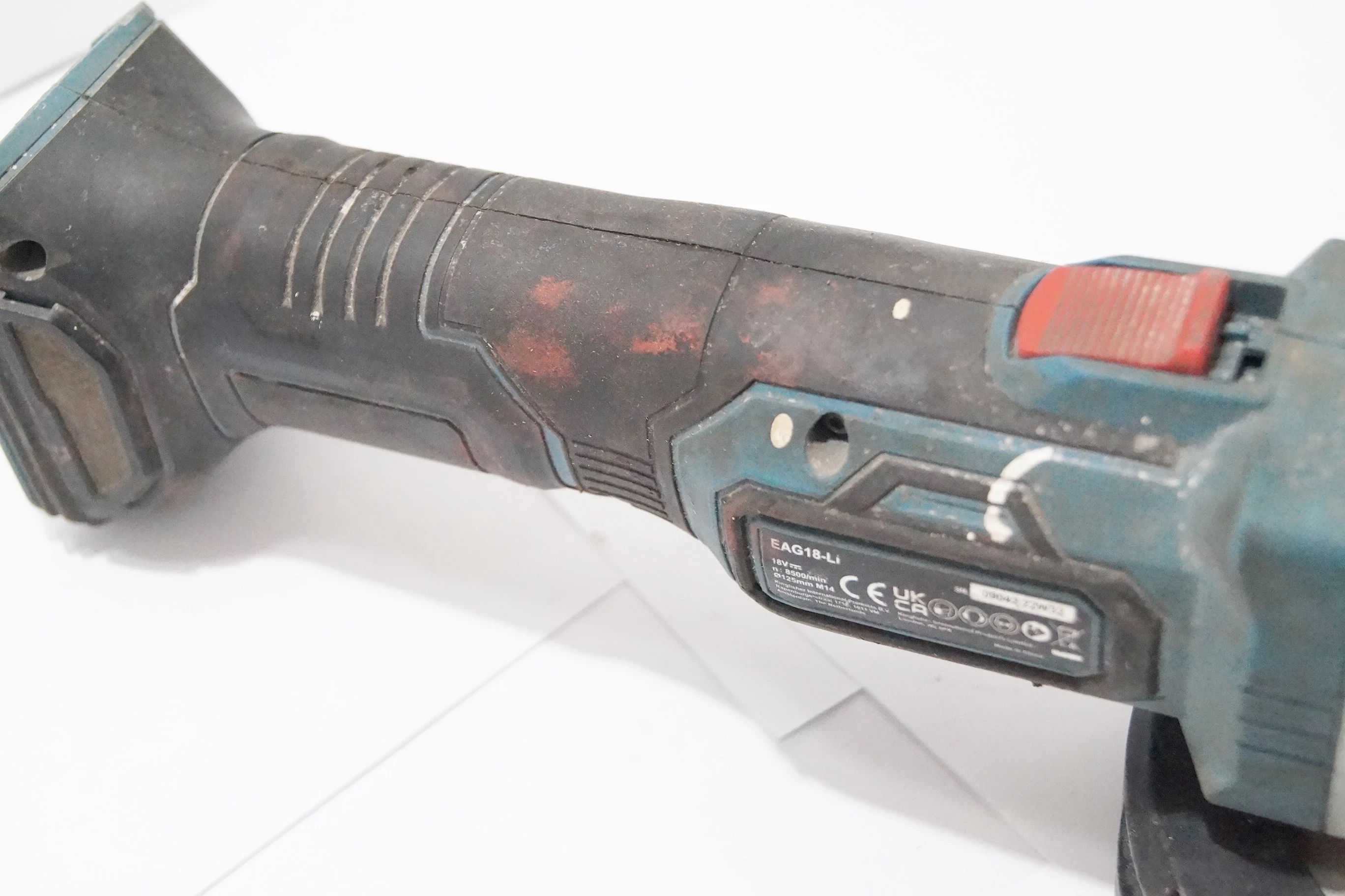 szlifiekra-katowa-akumulatorowa-erbauer-eag18-li-kod-producenta-eag18-li