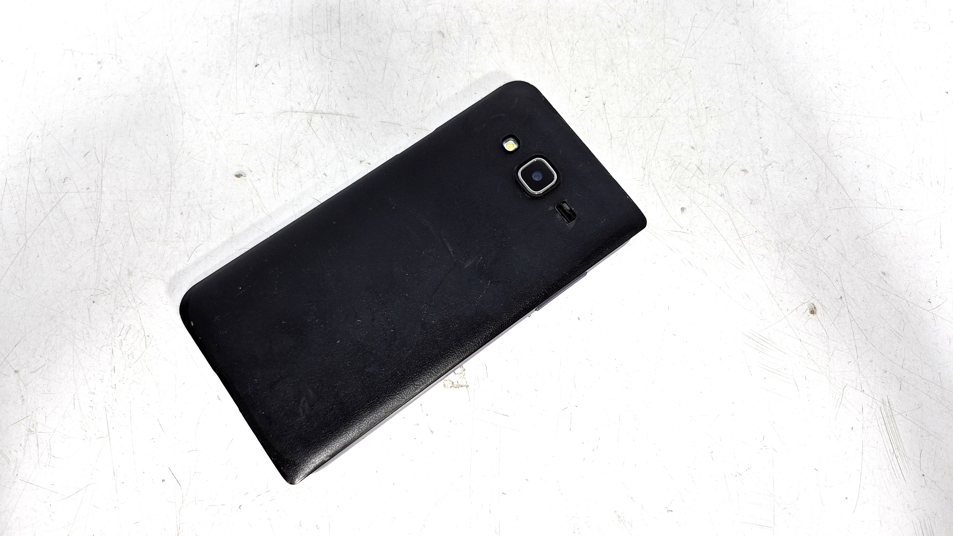 telefon-samsung-galaxy-j5-216gb-typ-202685-212929