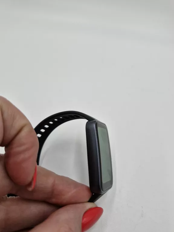 smartband-huawei-band-10-pudelko-stan-11323-2
