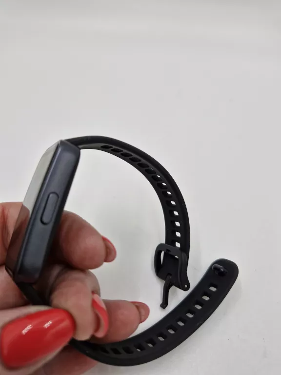 smartband-huawei-band-10-pudelko-rodzaj-231461-360437