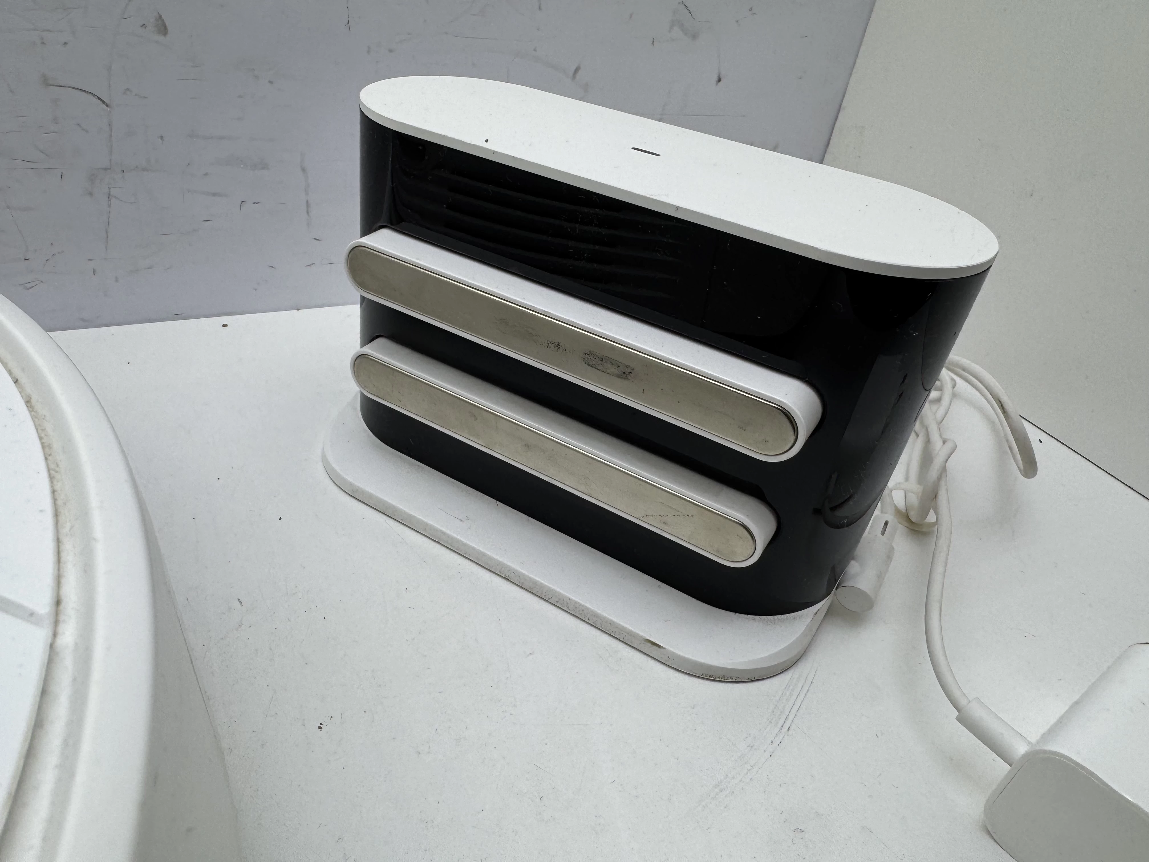 robot-sprzatajacy-xiaomi-mi-robot-vacuum-mop-p-bialy-stan-11323-2