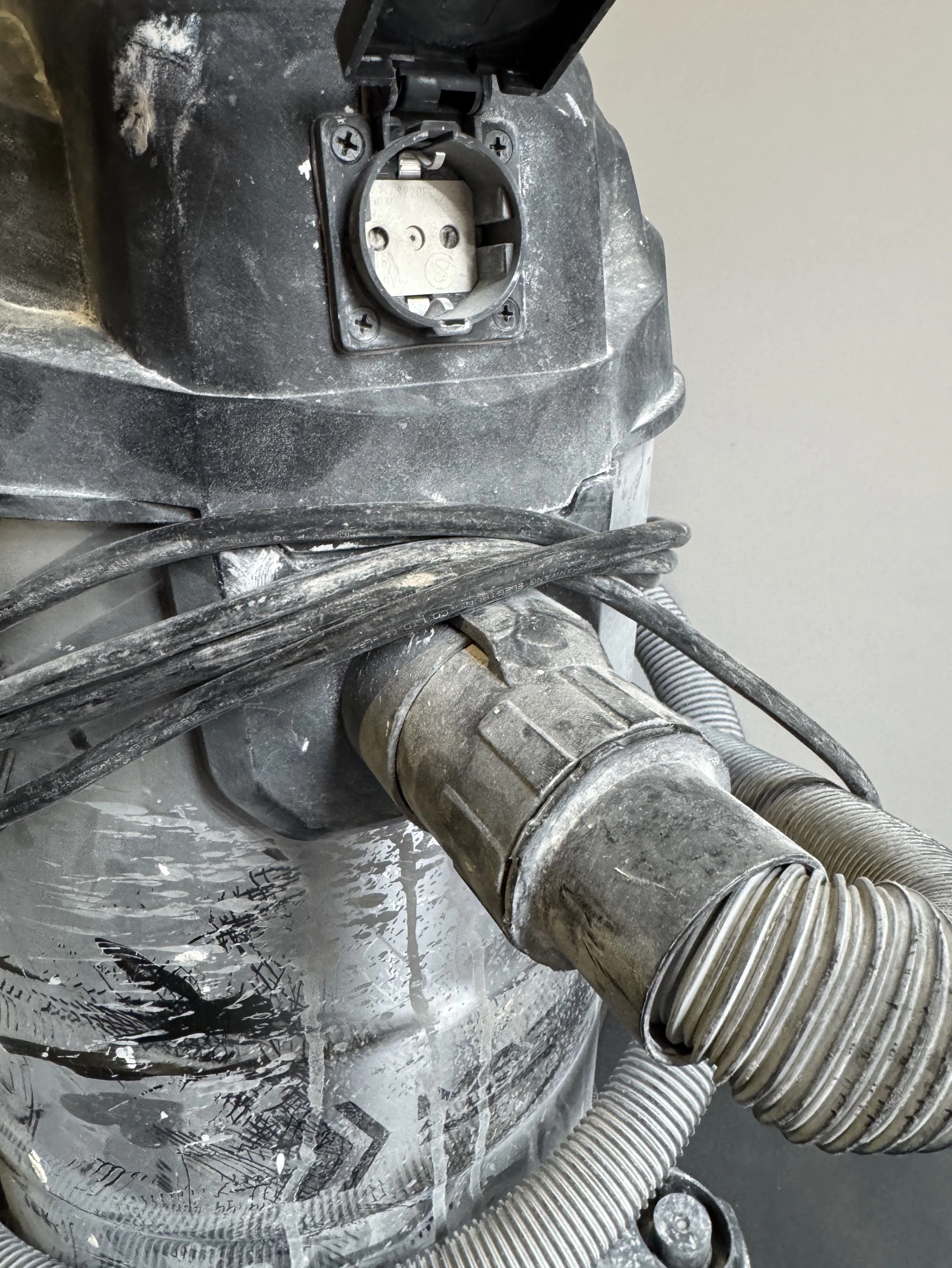 macallister-40l-1500w-mwdv40l-a-odkurzacz-sucho-mokro-przemyslowy-maksymalna-moc-1500