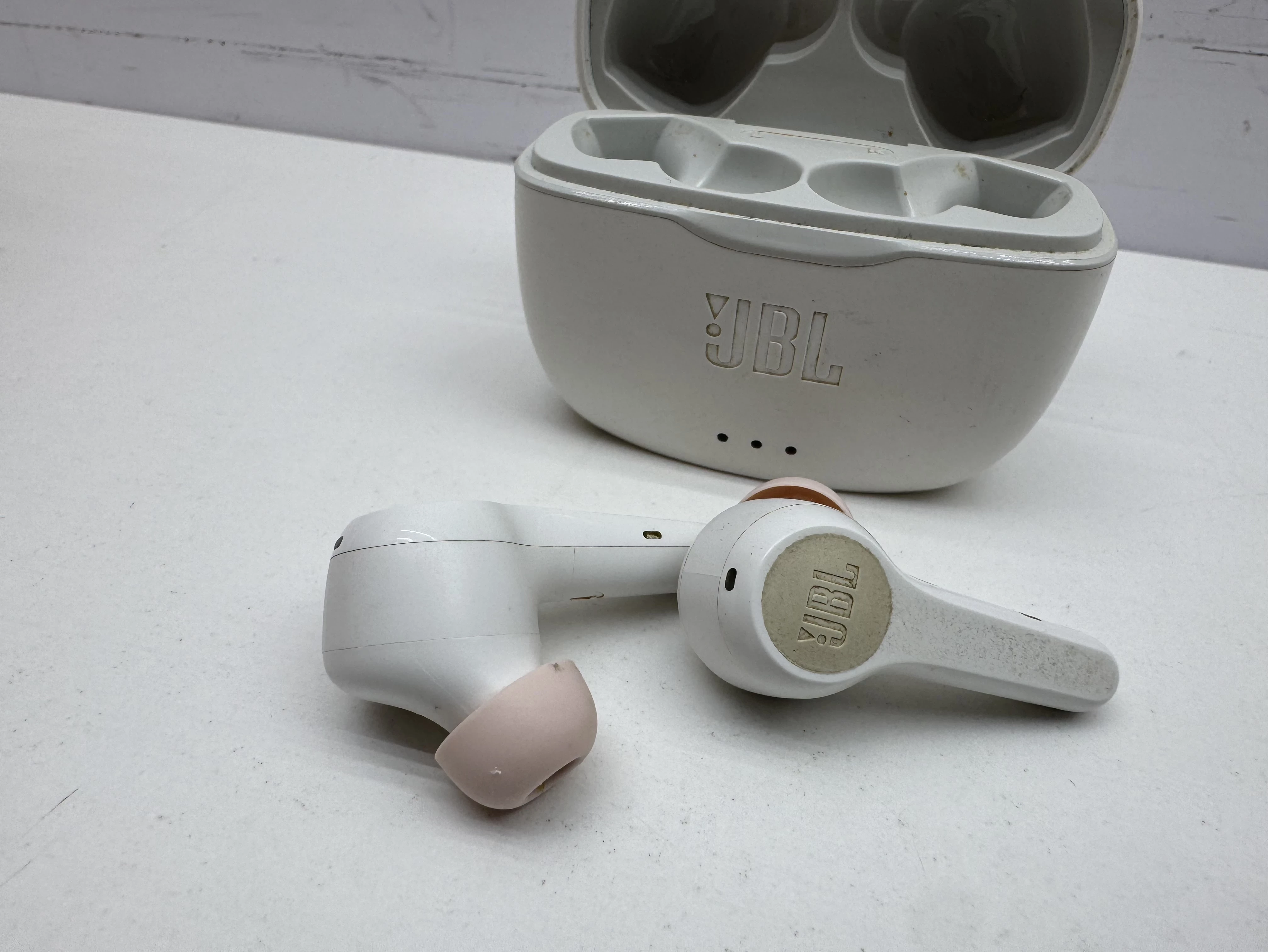 jbl-tune215-tws-sluchawki-douszne-bt-ean-gtin-6925281978760