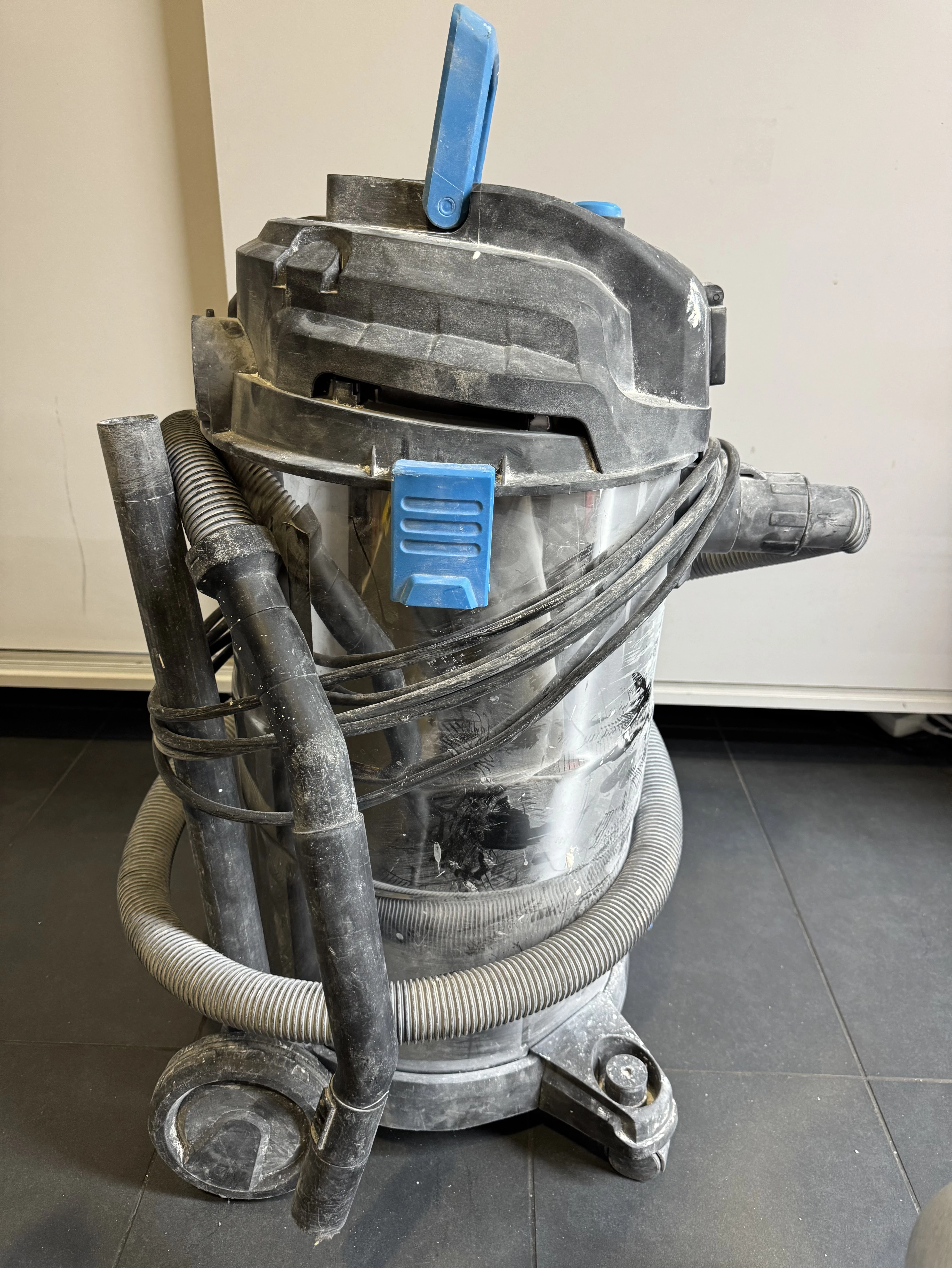 macallister-40l-1500w-mwdv40l-a-odkurzacz-sucho-mokro-przemyslowy-kod-producenta-mwdv40l-a