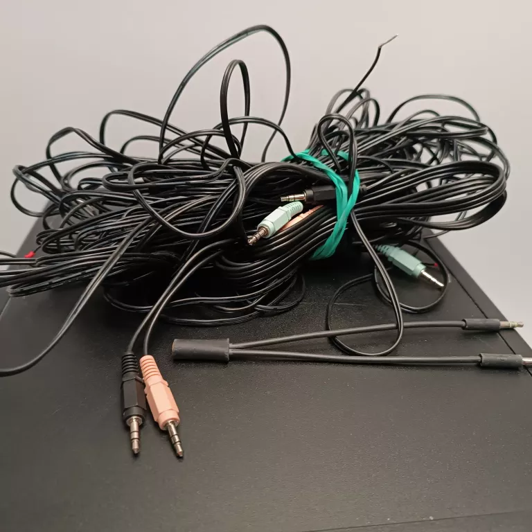 glosniki-logitech-z906-51-moc-glosnikow-rms-50000