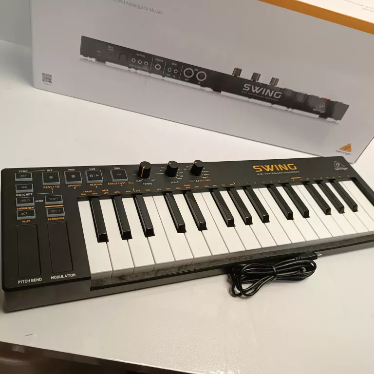behringer-swing-klawiatura-sterujaca-usb-model-swing