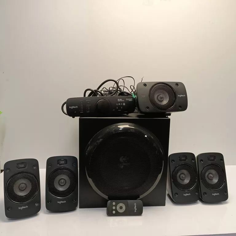 glosniki-logitech-z906-51-osiedle-teatralne-3u15-krakow