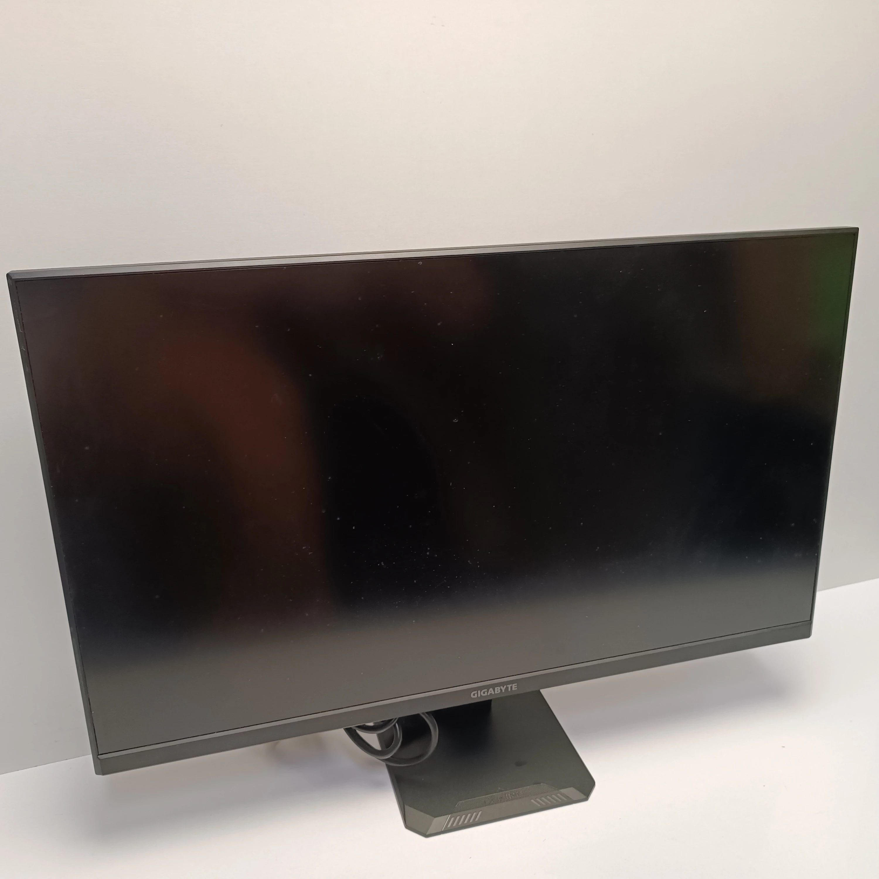 monitor-gigabyte-gs27q-stan-11323-2