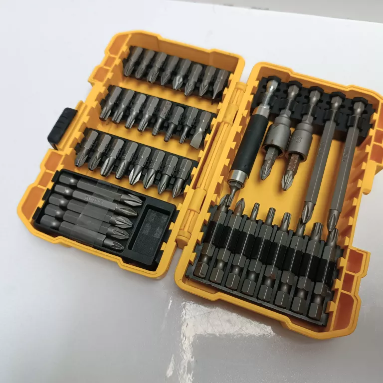 zestaw-bitow-w-pud-dewalt-dlugosc-bitu-25148-16384