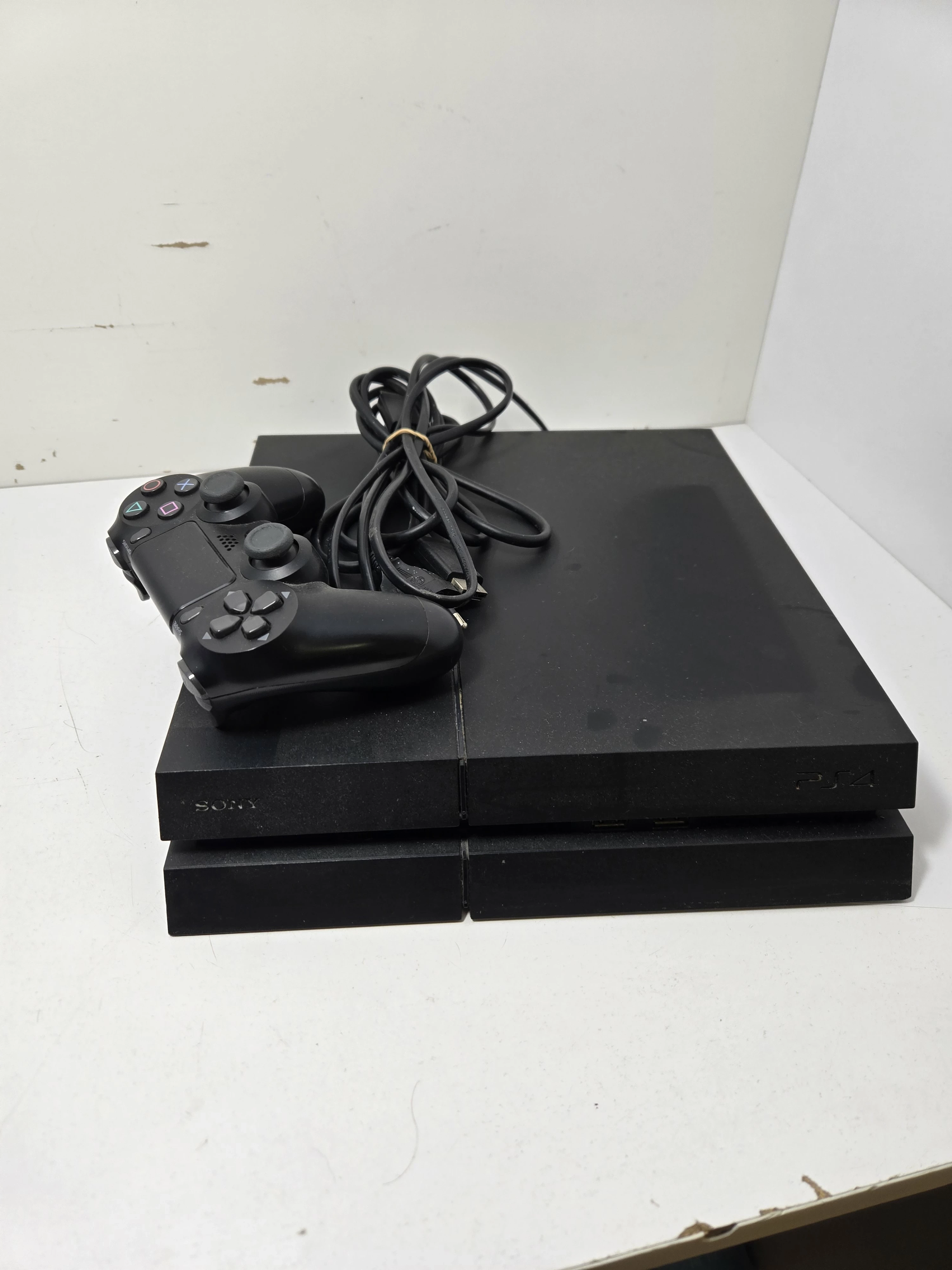 konsola-ps-4-500-gb-pad-ean-gtin-711719845553