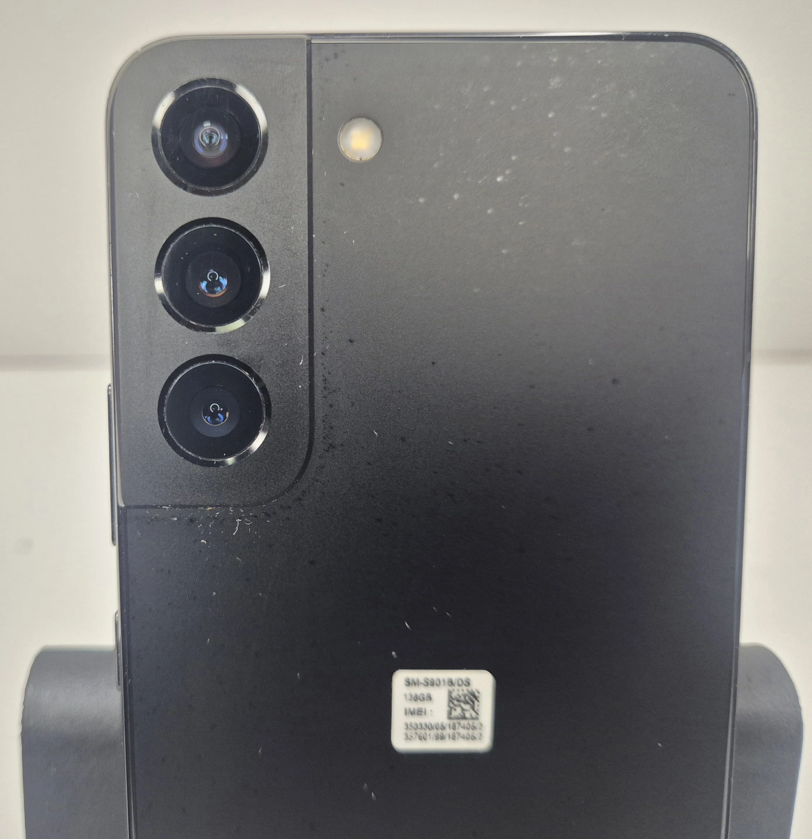 samsung-galaxy-s22-8128gb-stan-11323-2