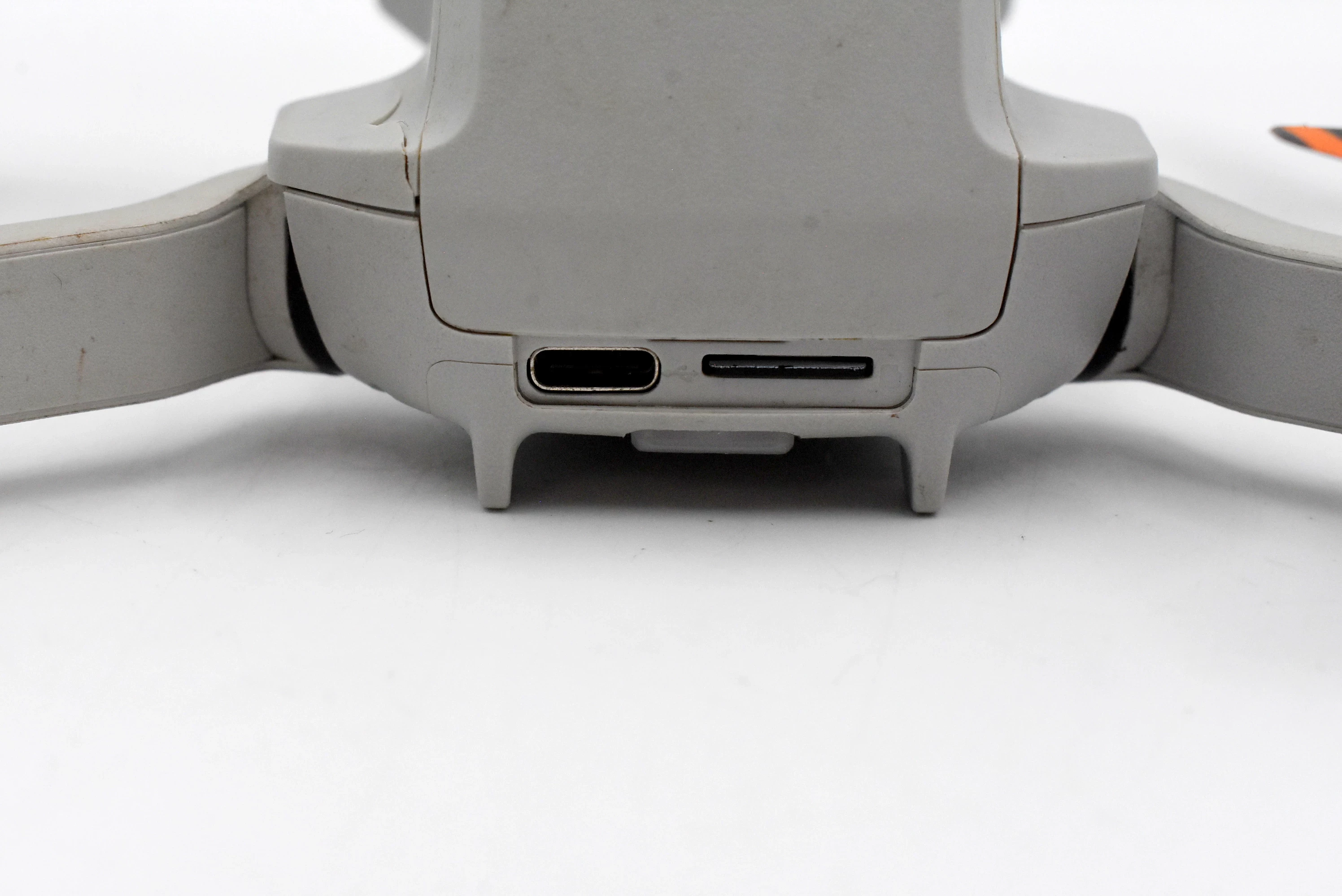 dron-dji-mini-2-fly-more-combo-stan-zlozenia-384-2