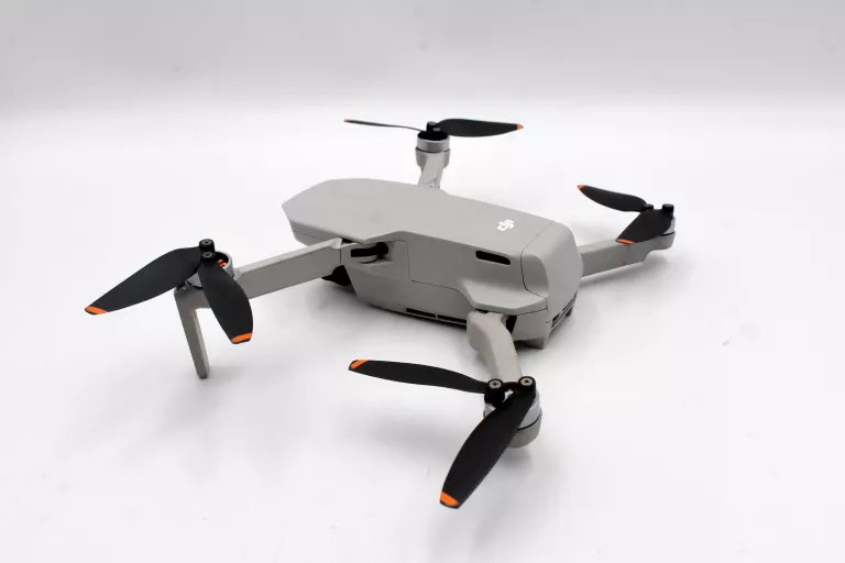 dron-dji-mini-2-fly-more-combo-marka-248811-1136865