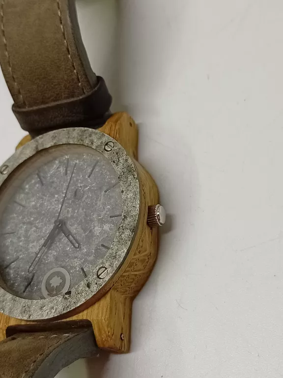 zegarek-handmade-plantwear-bfi82-funkcje-220-128