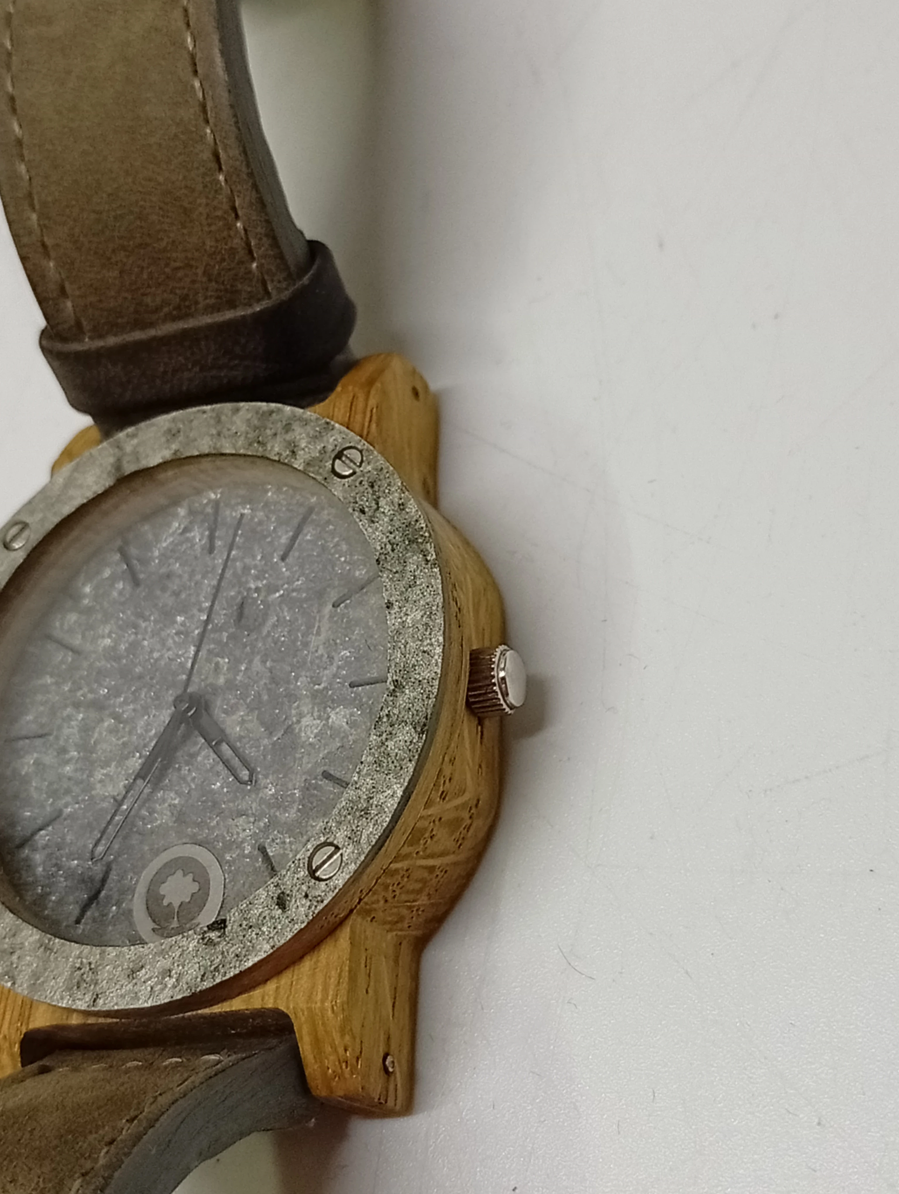 zegarek-handmade-plantwear-bfi82-funkcje-220-128